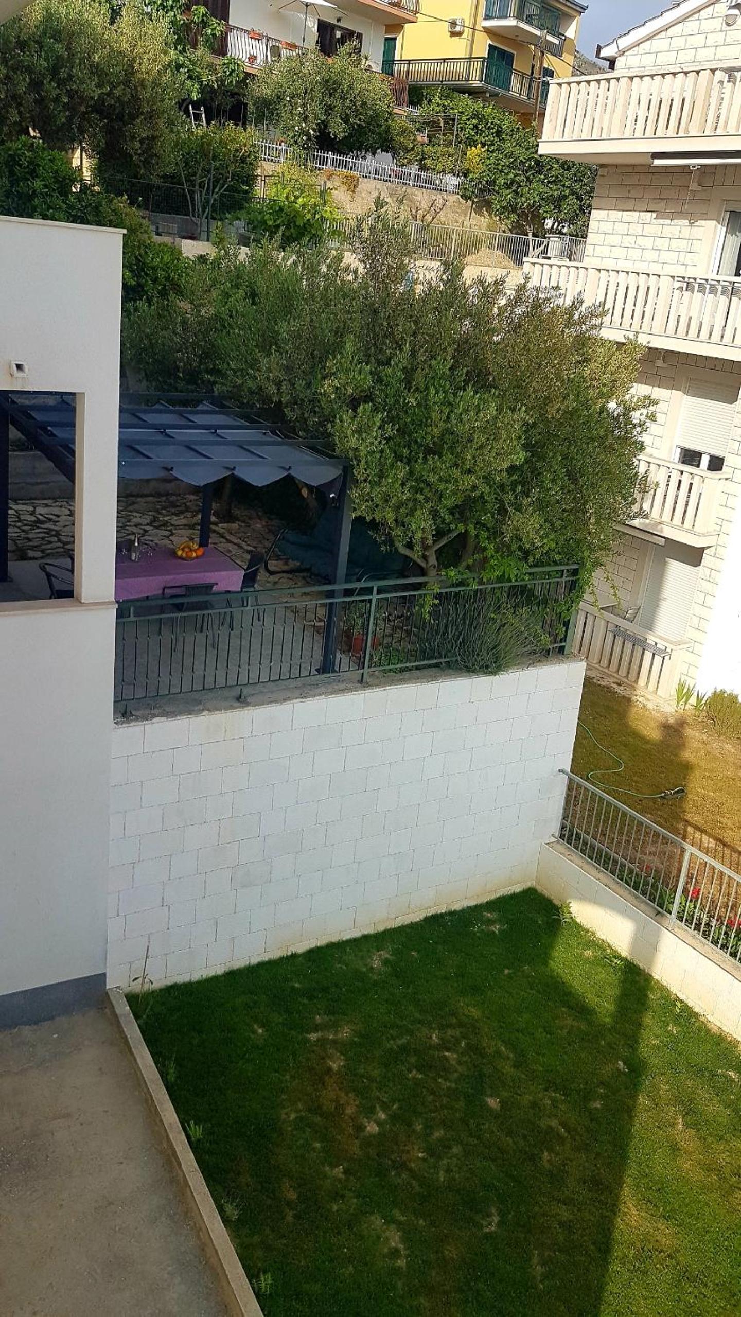Apartments Dinko Podstrana