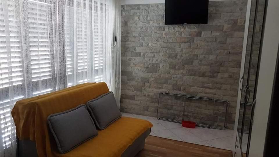 Apartments Dinko Podstrana