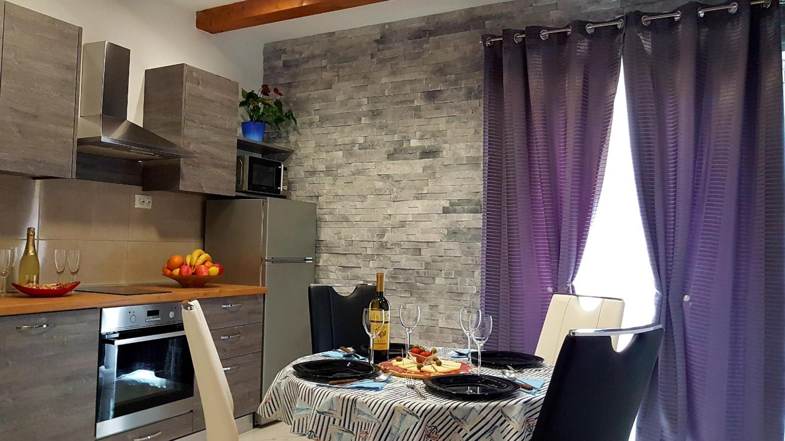 Apartments Dinko Podstrana