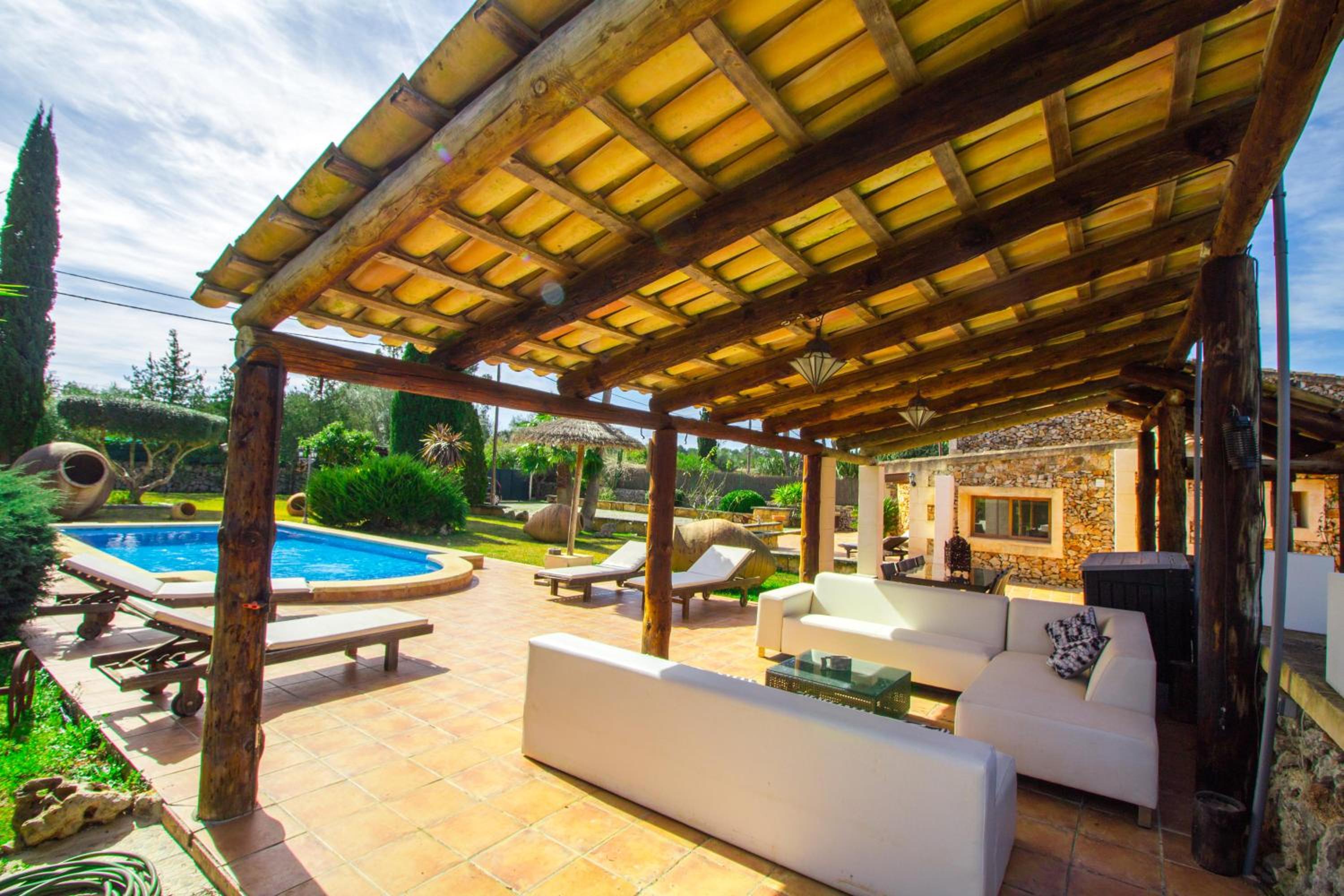 Incredible villa with wonderful exteriors