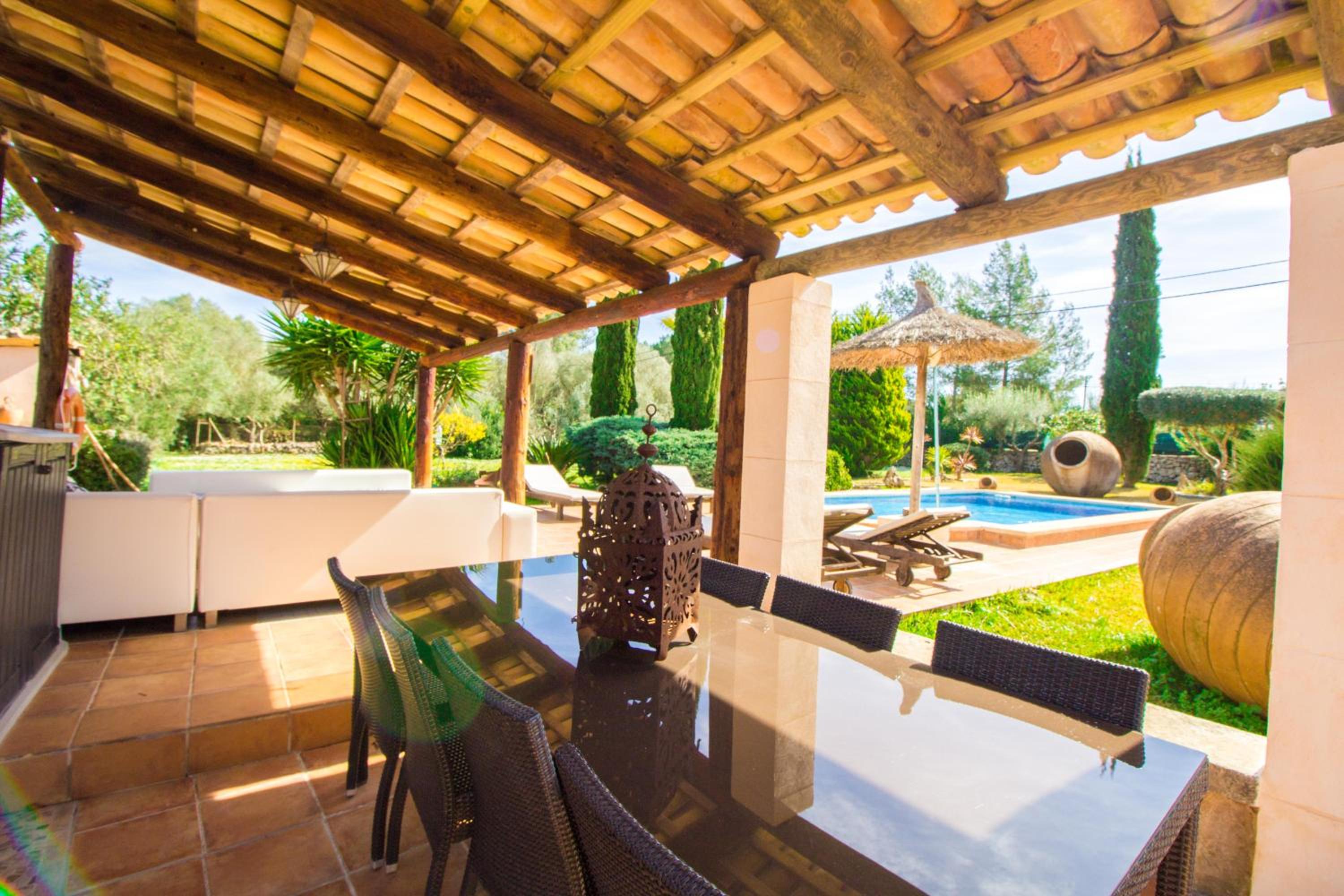 Incredible villa with wonderful exteriors