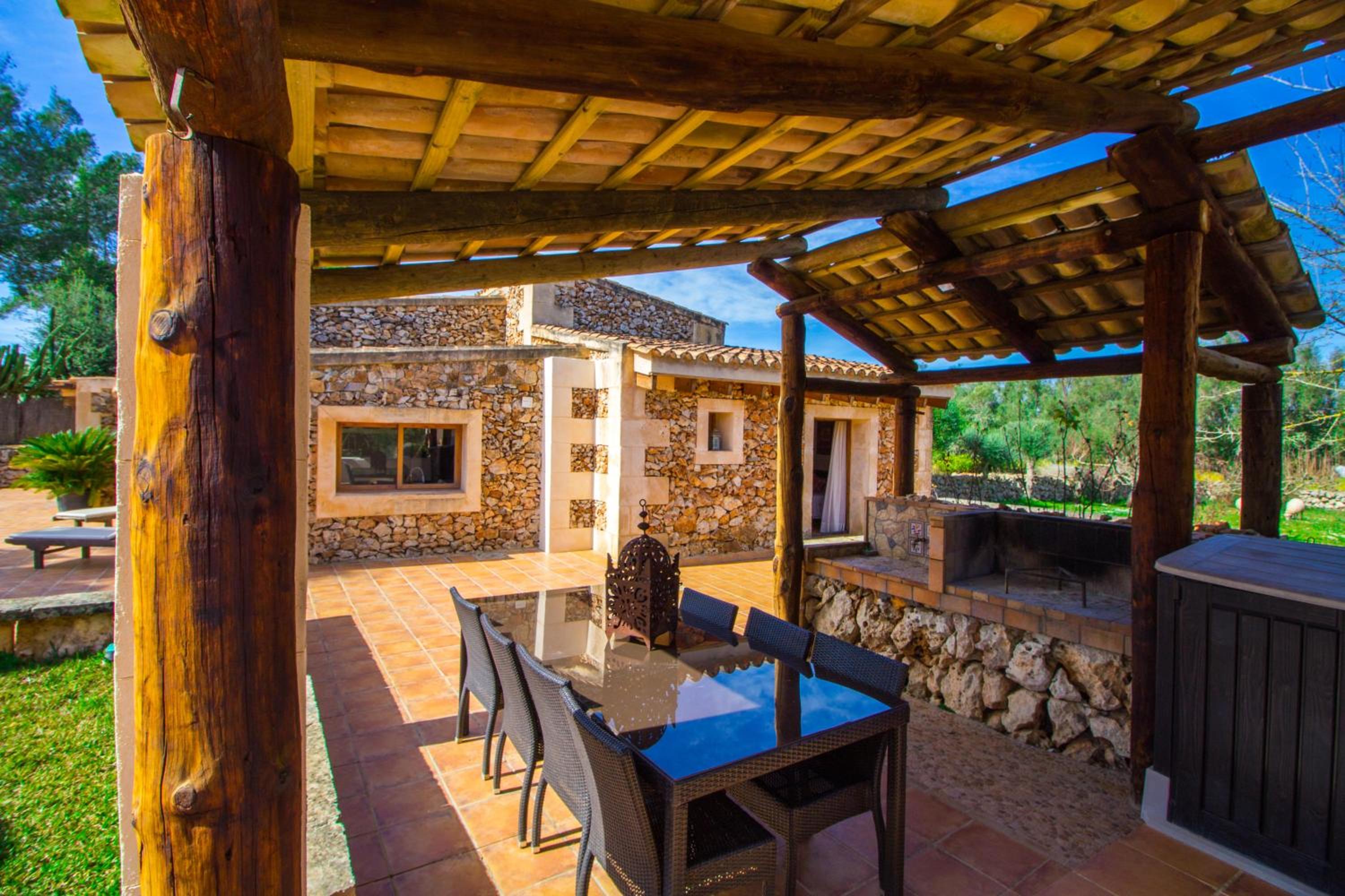 Incredible villa with wonderful exteriors