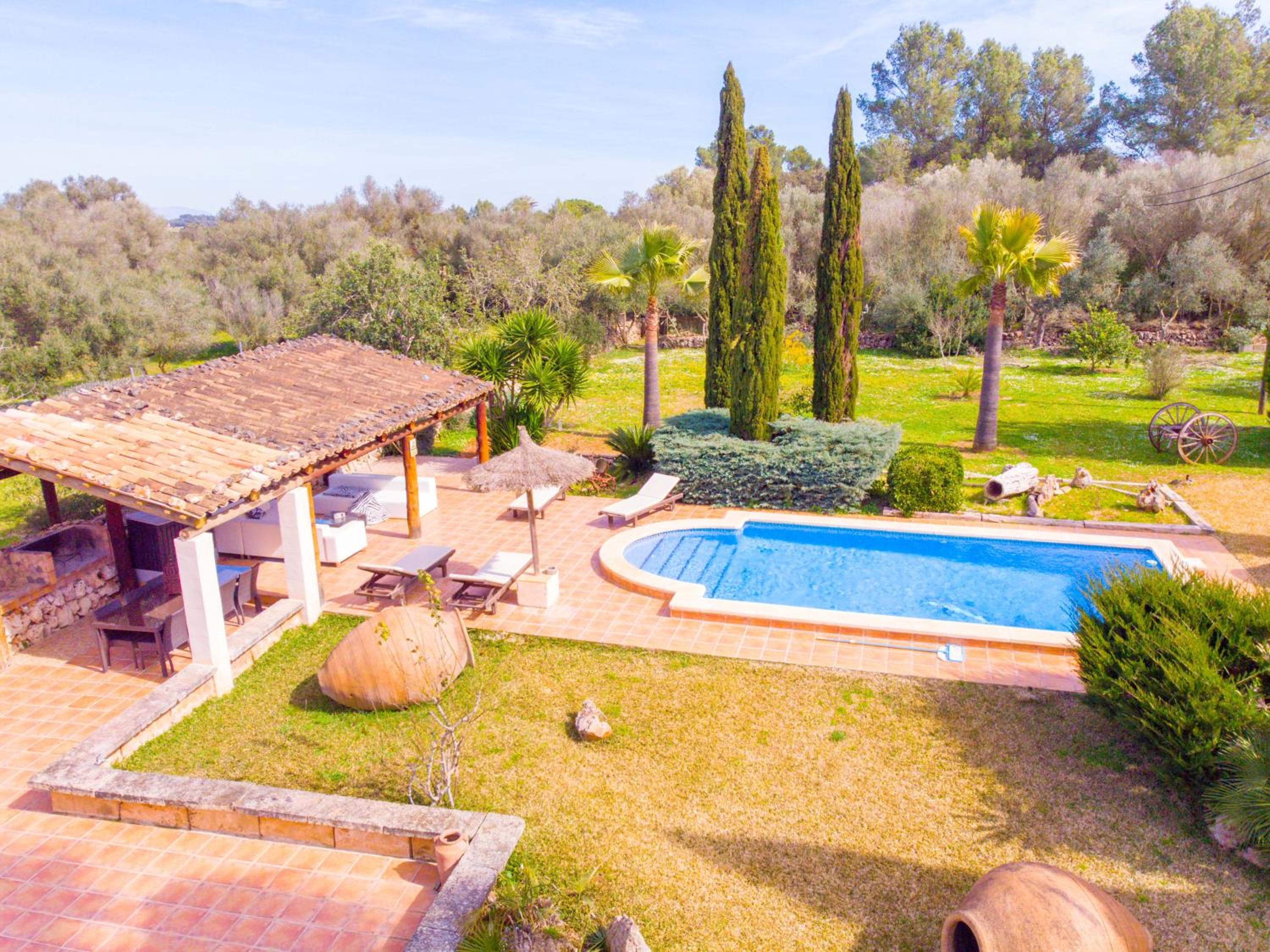 Incredible villa with wonderful exteriors