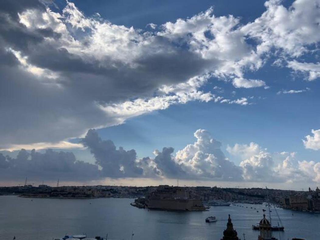 Tide 21 Savynomad Harbour Residences Valletta