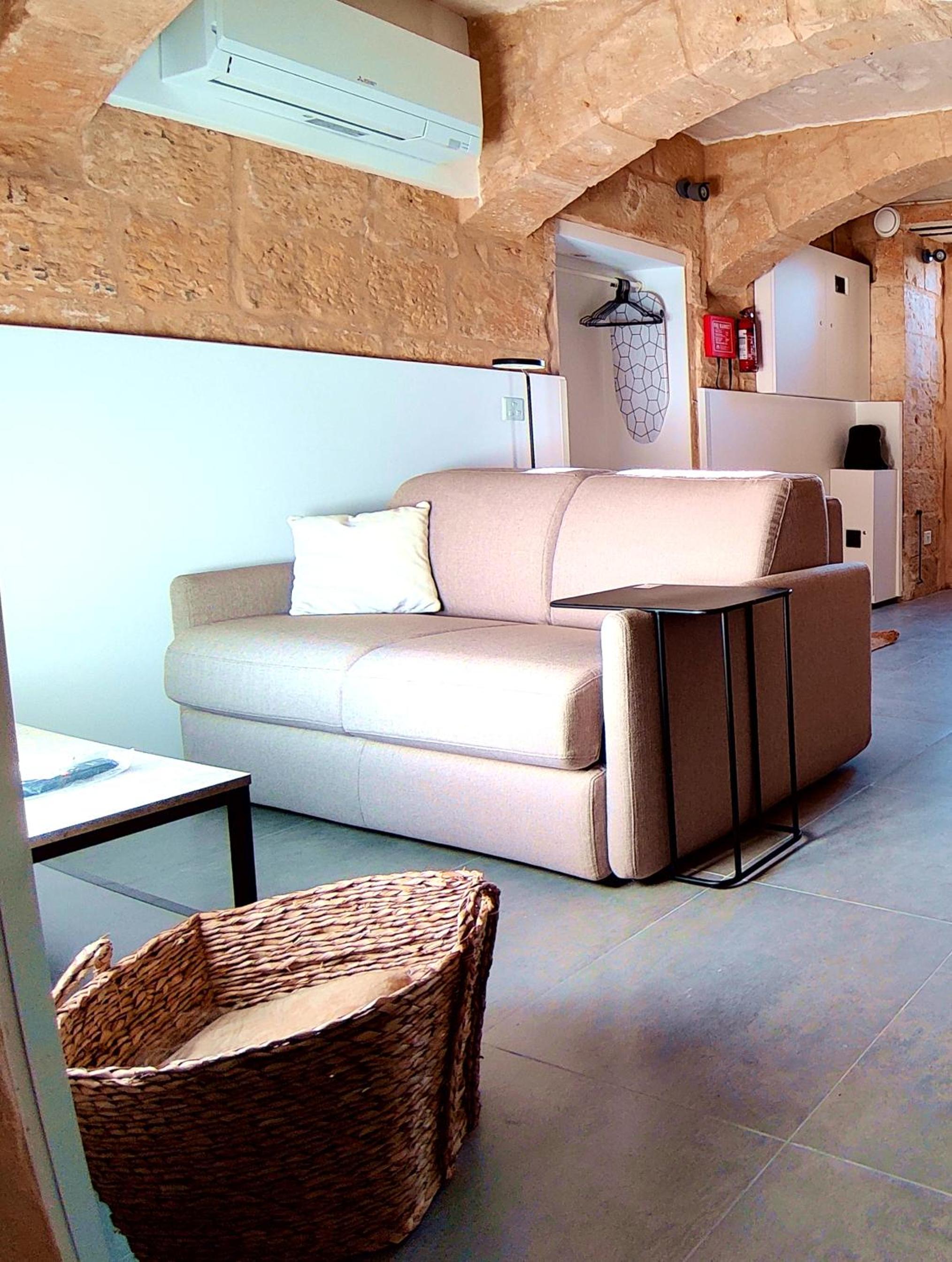 Tide 21 Savynomad Harbour Residences Valletta