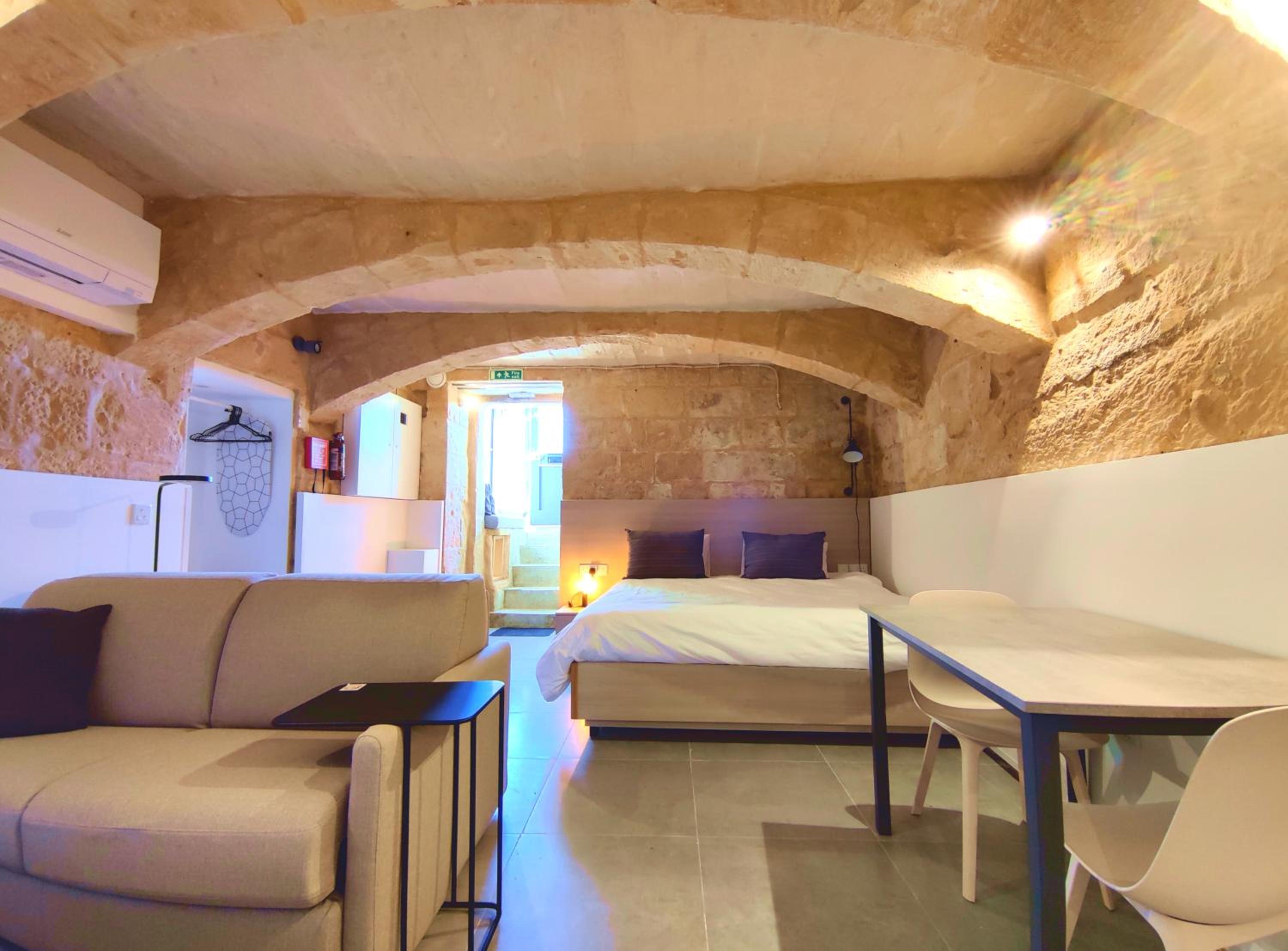 Tide 21 Savynomad Harbour Residences Valletta