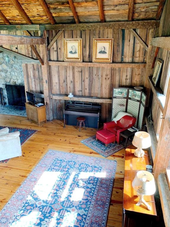 Historic Renovated Barn at Boorn Brook Farm - Manchester Vermont