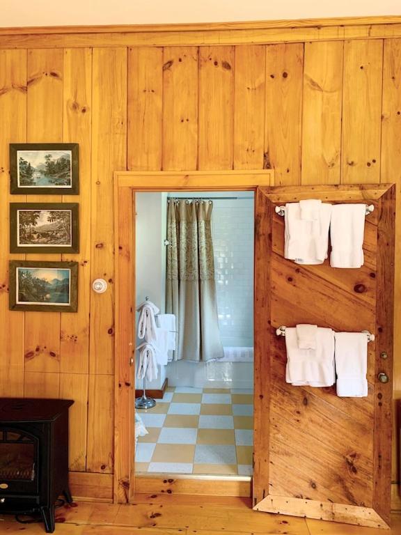 Historic Renovated Barn at Boorn Brook Farm - Manchester Vermont
