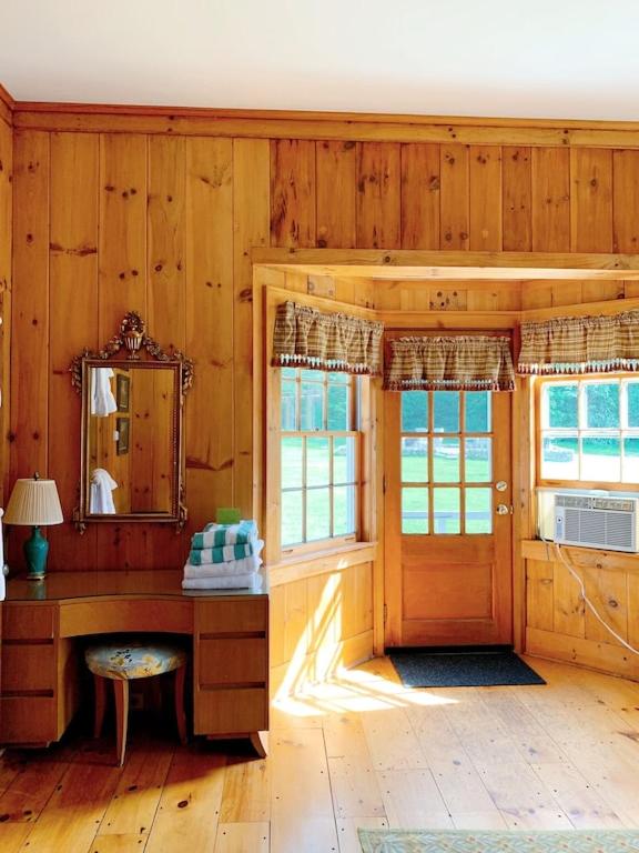 Historic Renovated Barn at Boorn Brook Farm - Manchester Vermont