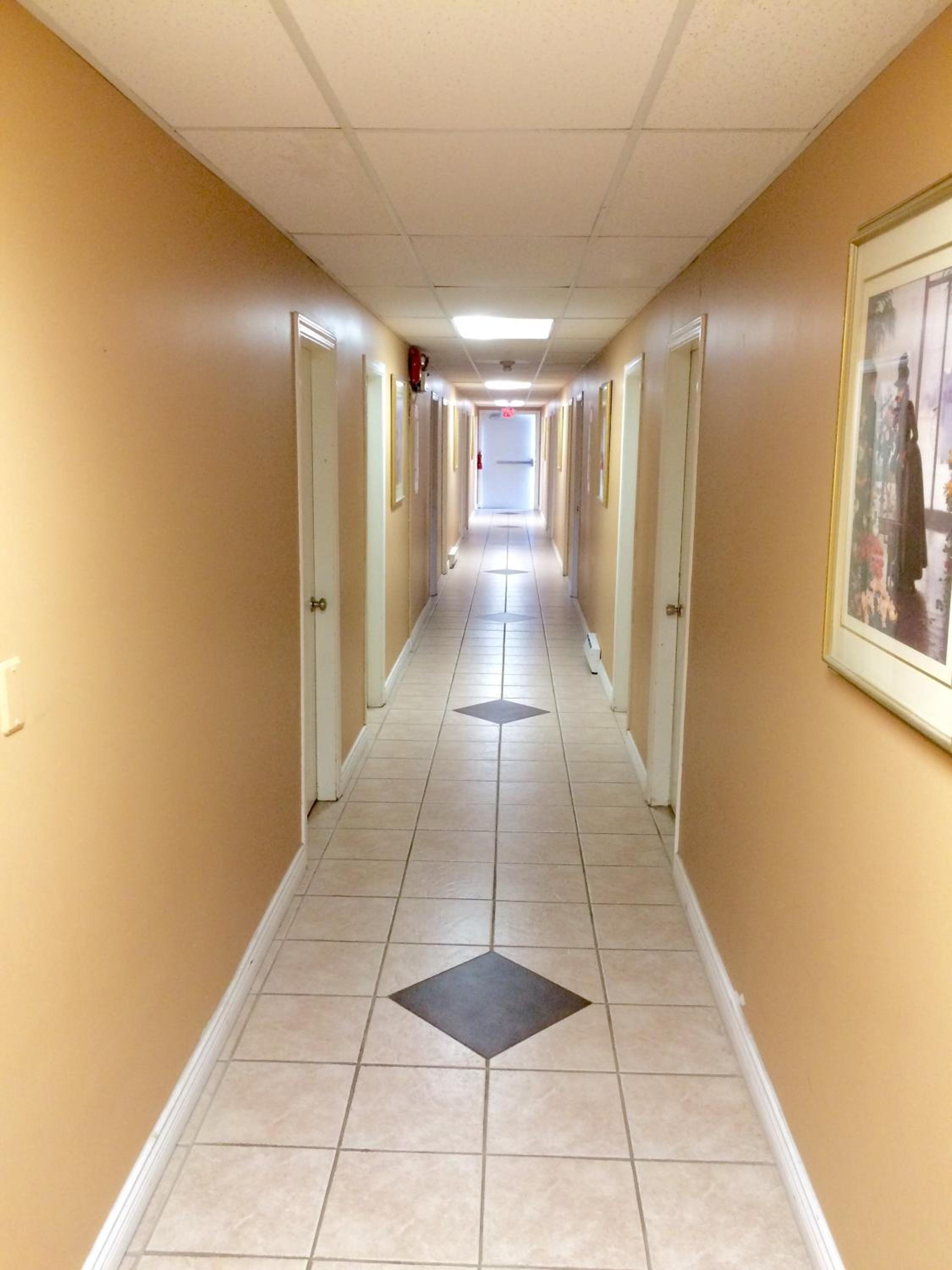 Barriere Motor Inn-BMI