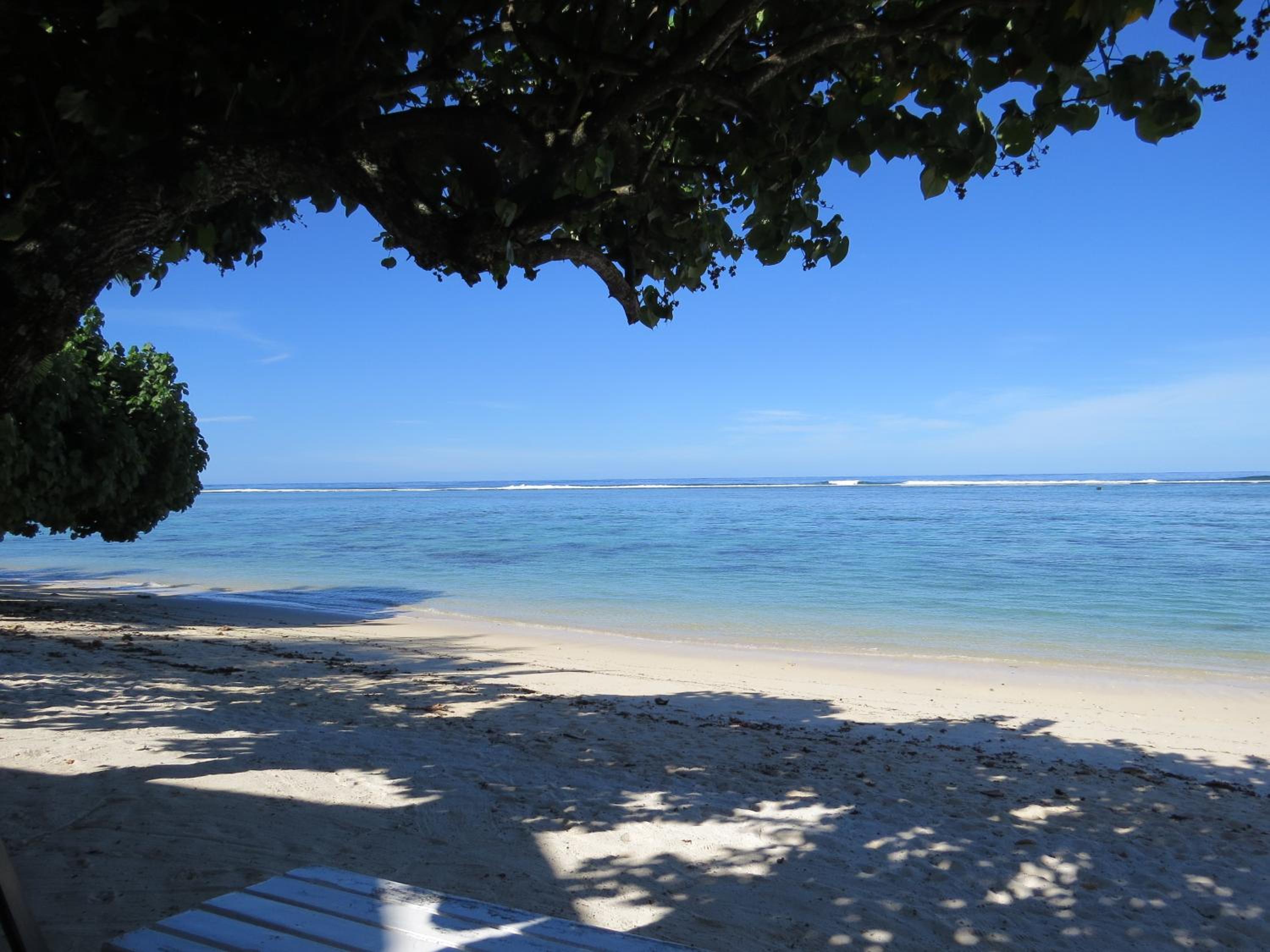 Aroa Beachside Resort
