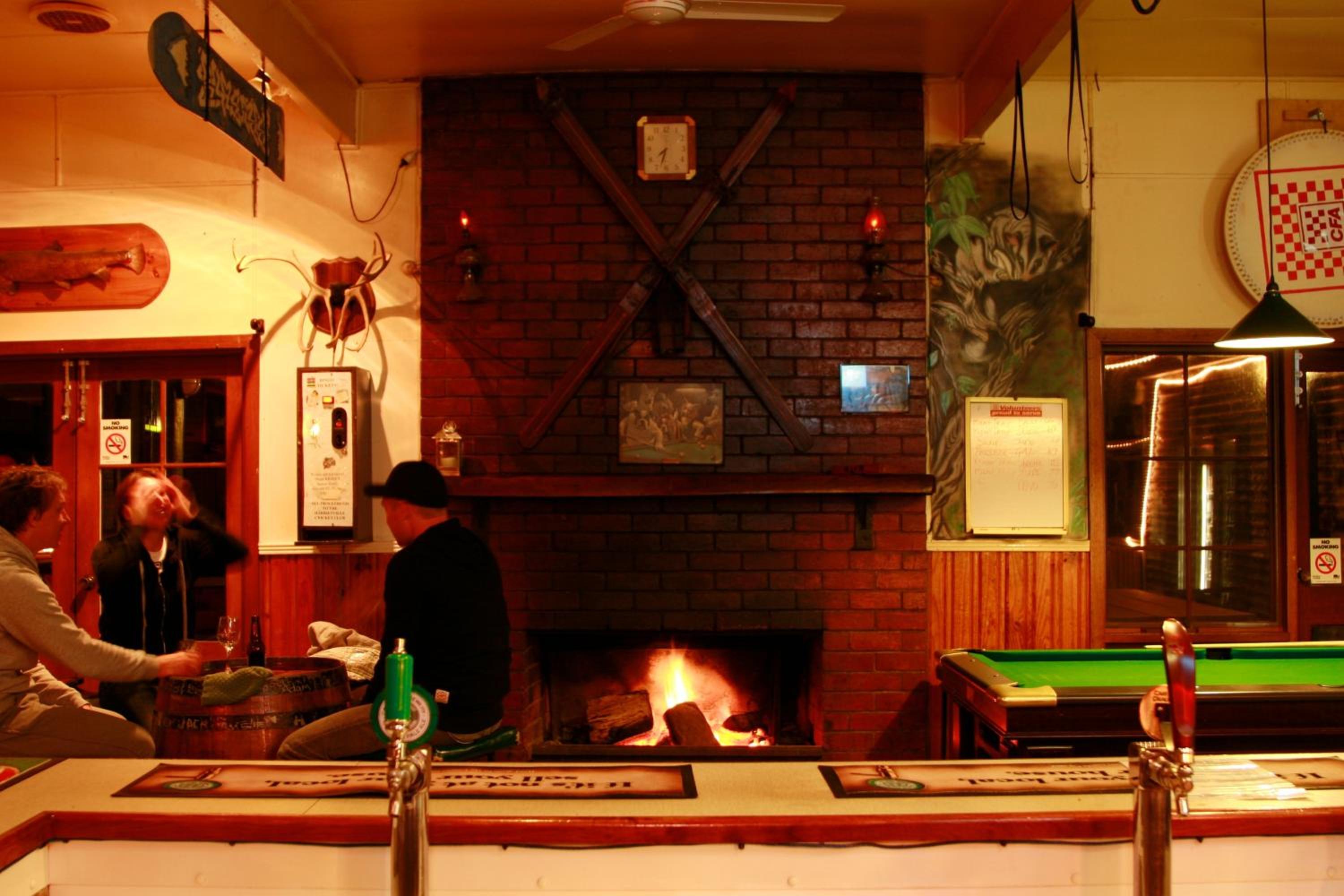 Snowline Motel