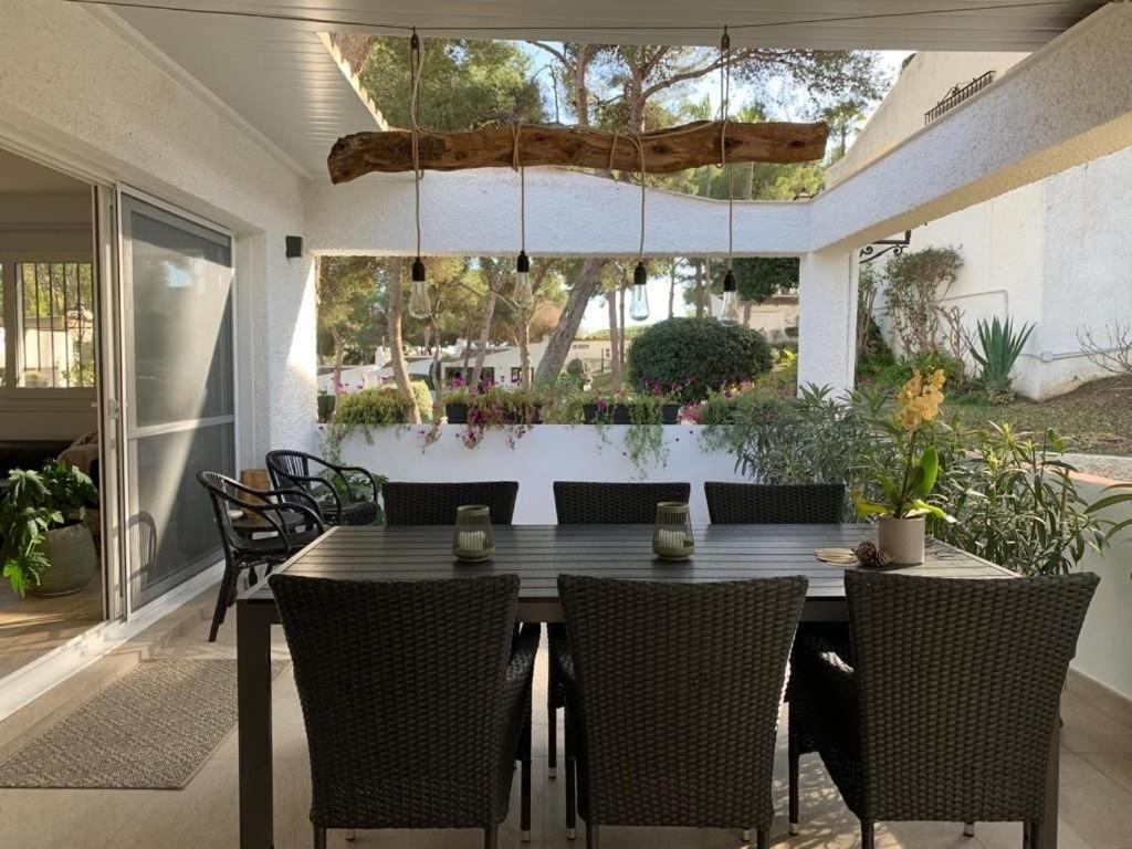 Bungalow with large terrace in a quiet park - beach nearby view 4