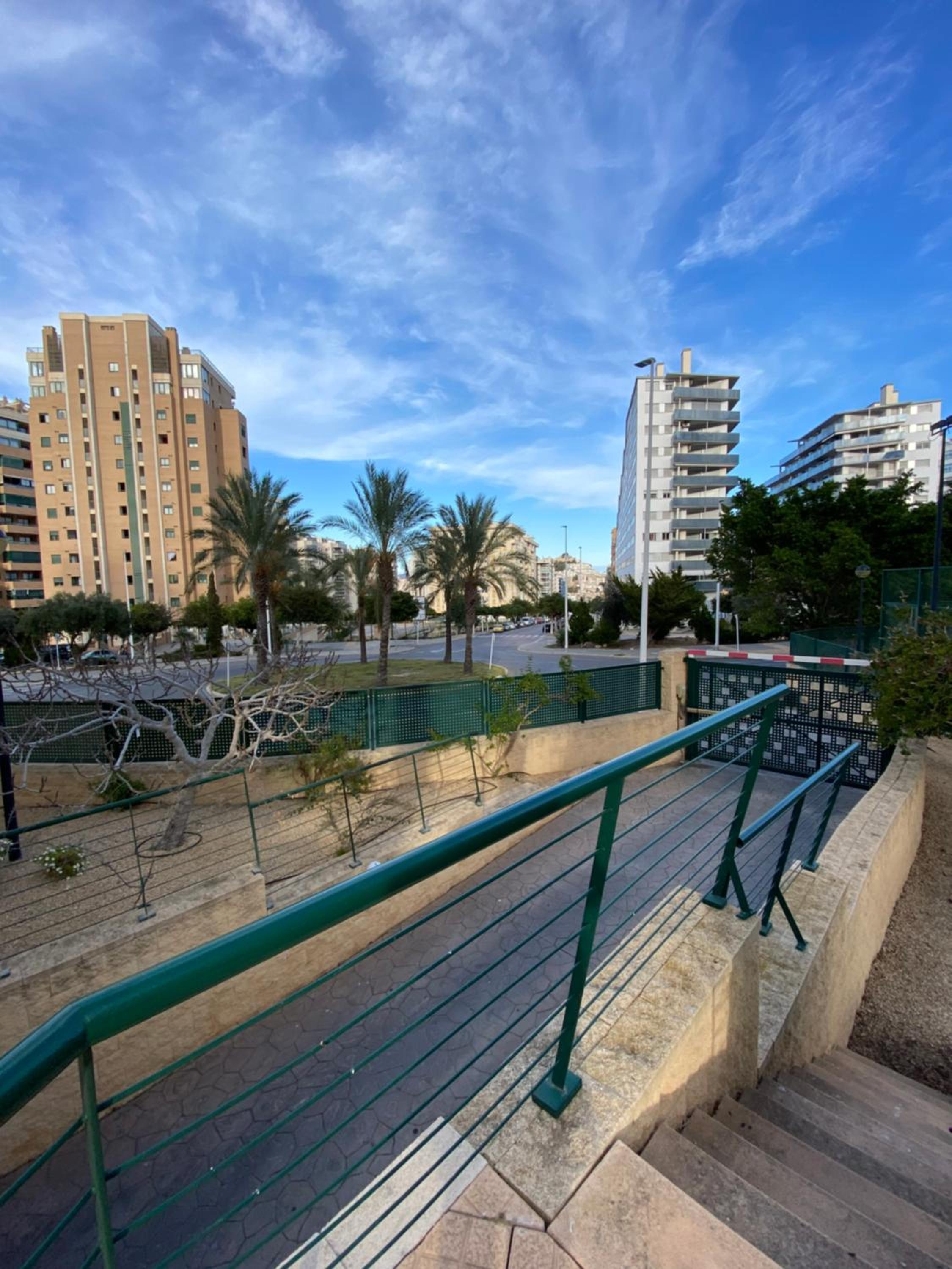 Apartamento Benidorm con piscina en la playa
