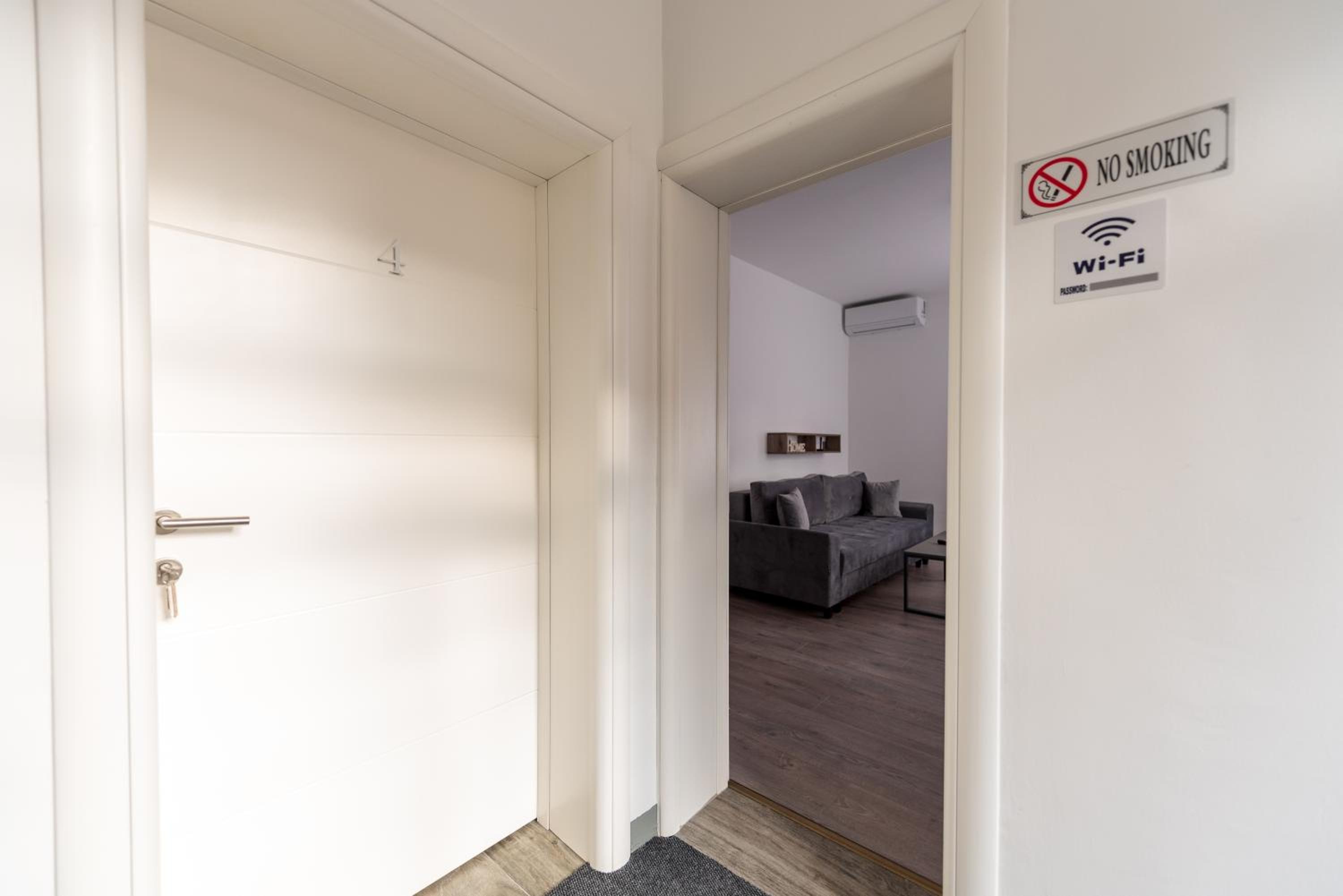 Casa ARTEE Free Parking