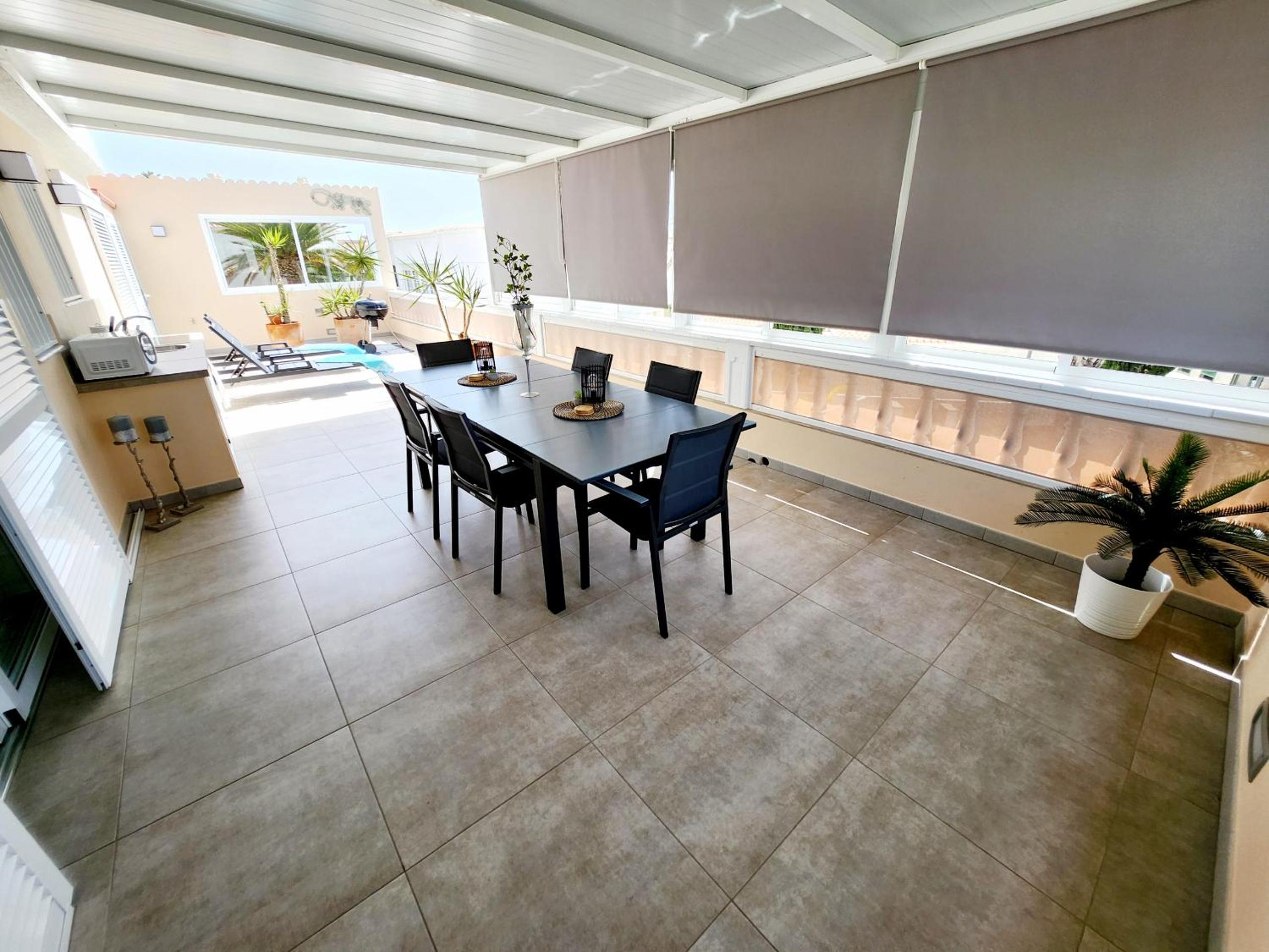 Sea View Penthouse Sunshine Urbania