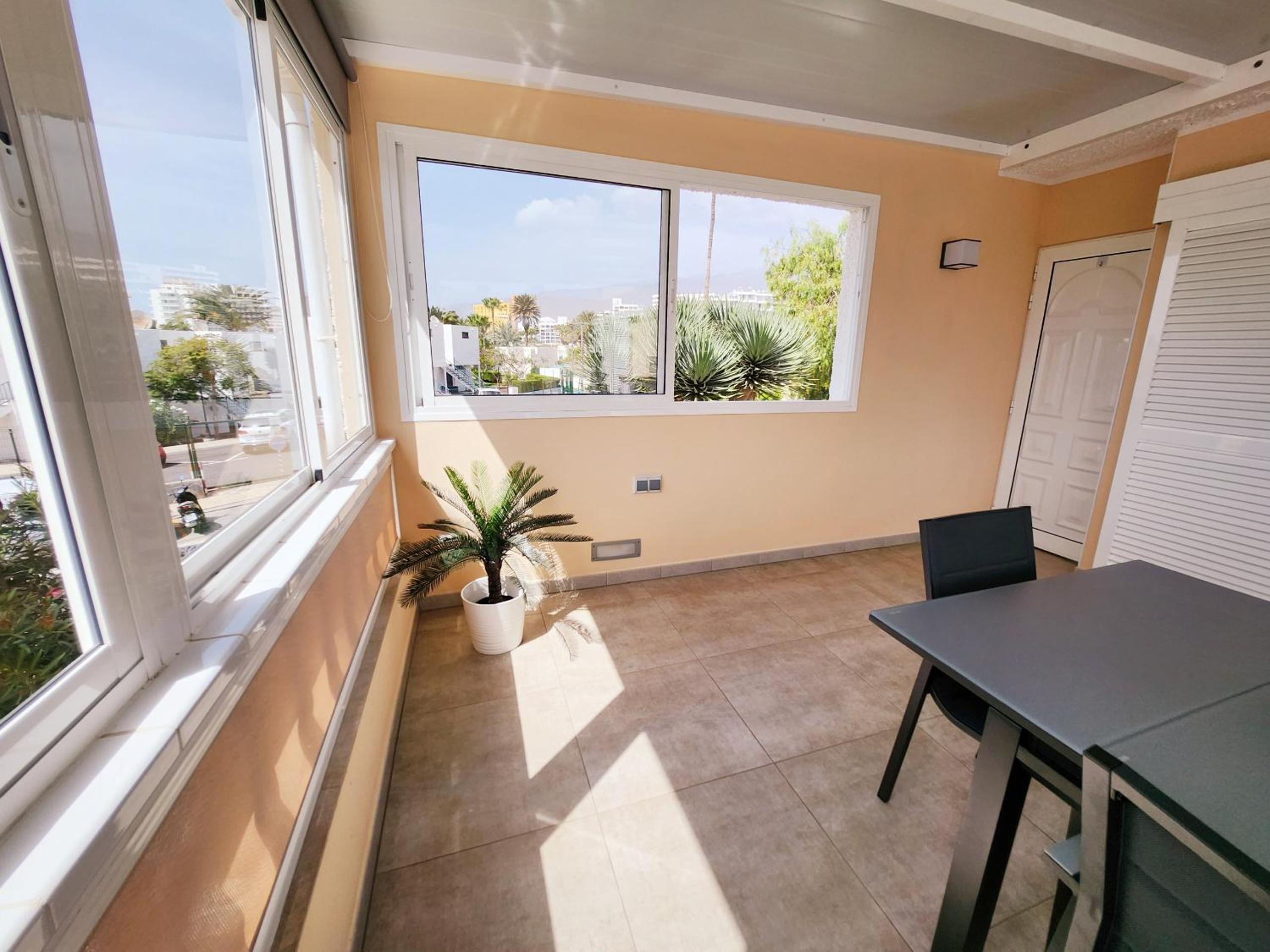 Sea View Penthouse Sunshine Urbania