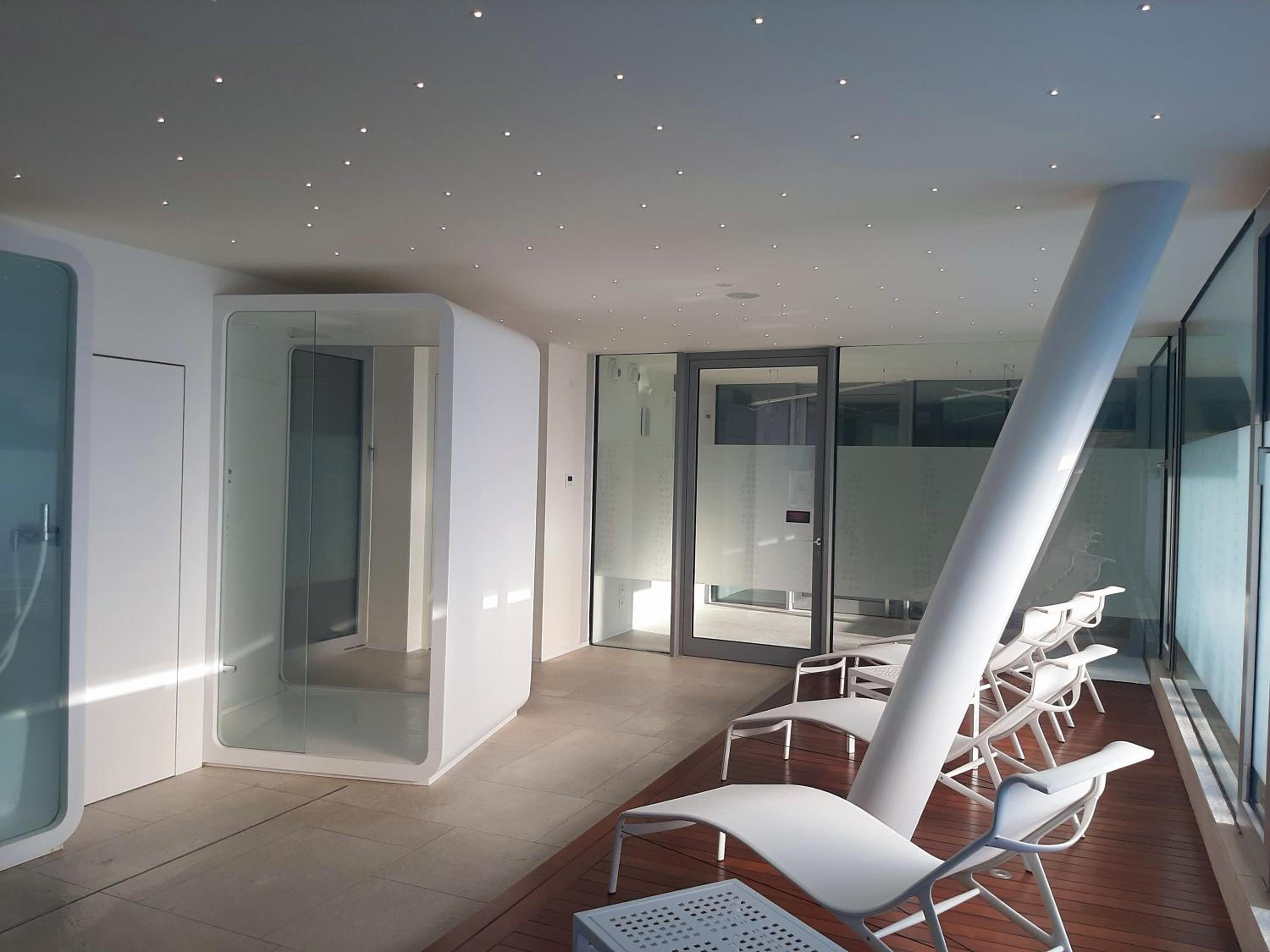 Luxury apartment pool, Spa, gym view 5