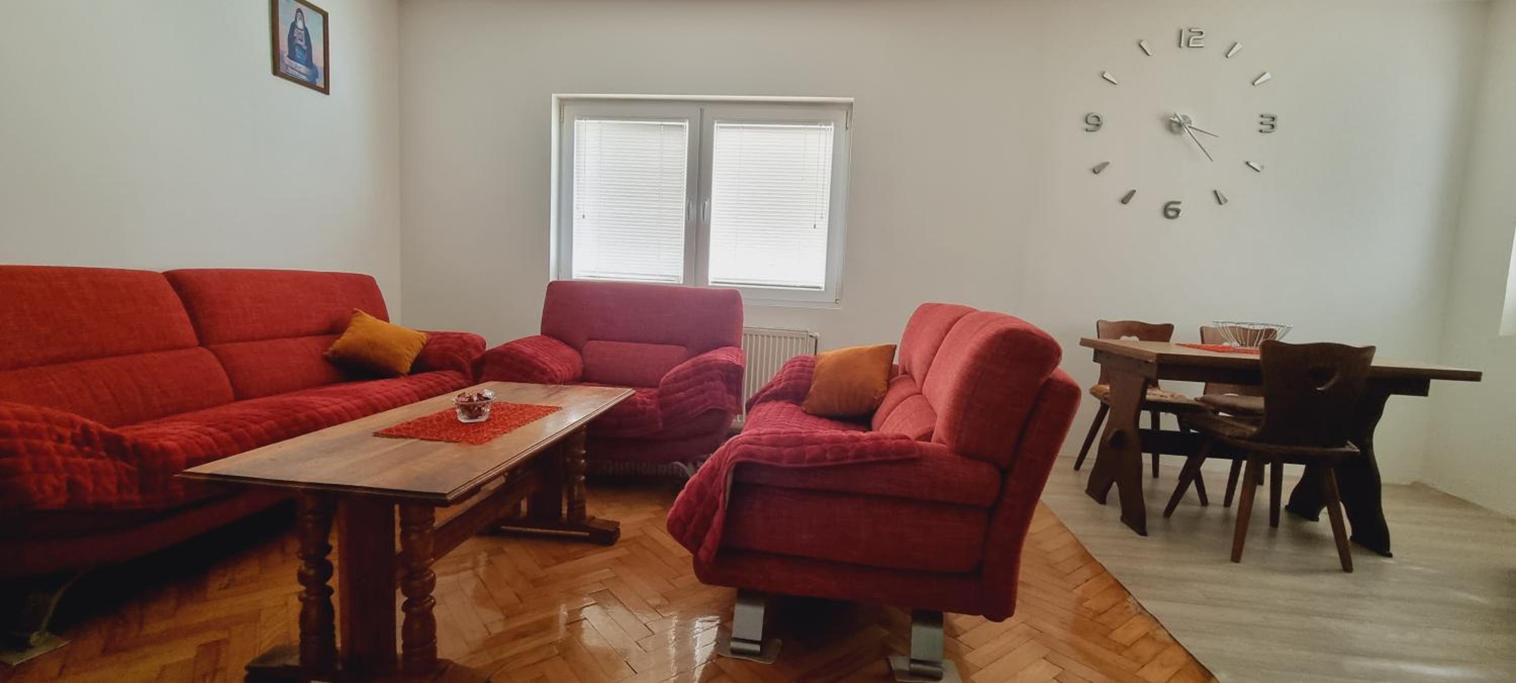 Apartman Sims view 4