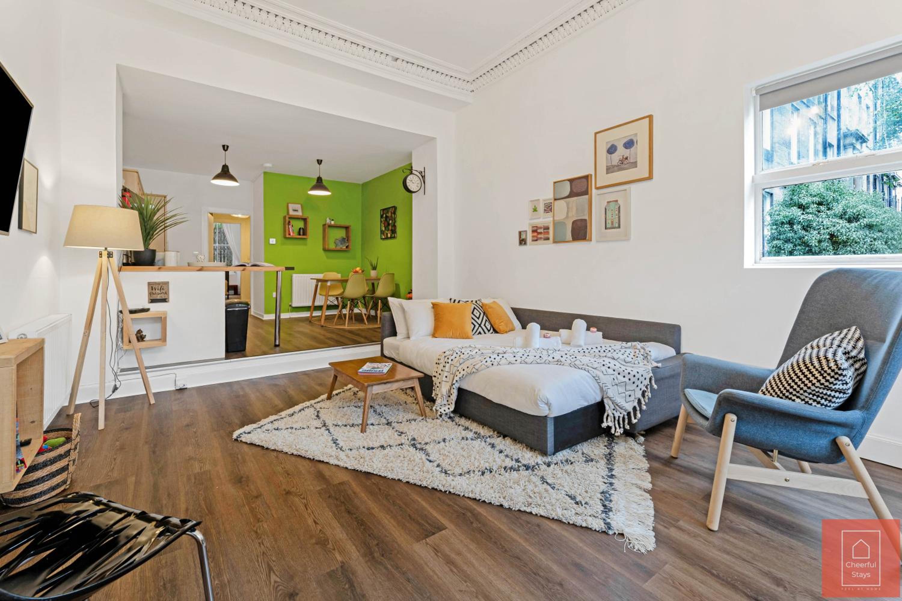 Cheerful Stays: Spacious Flat in Vibrant Leith view 5