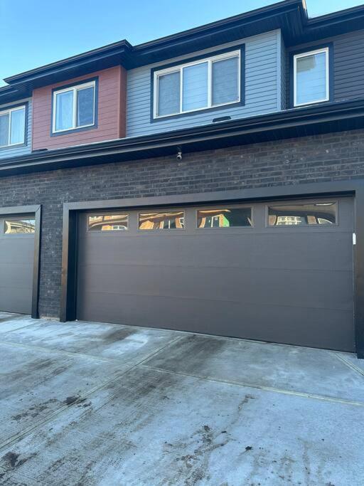 Brand new 1 Bedroom Basement Suite. Wi-Fi,Netflix