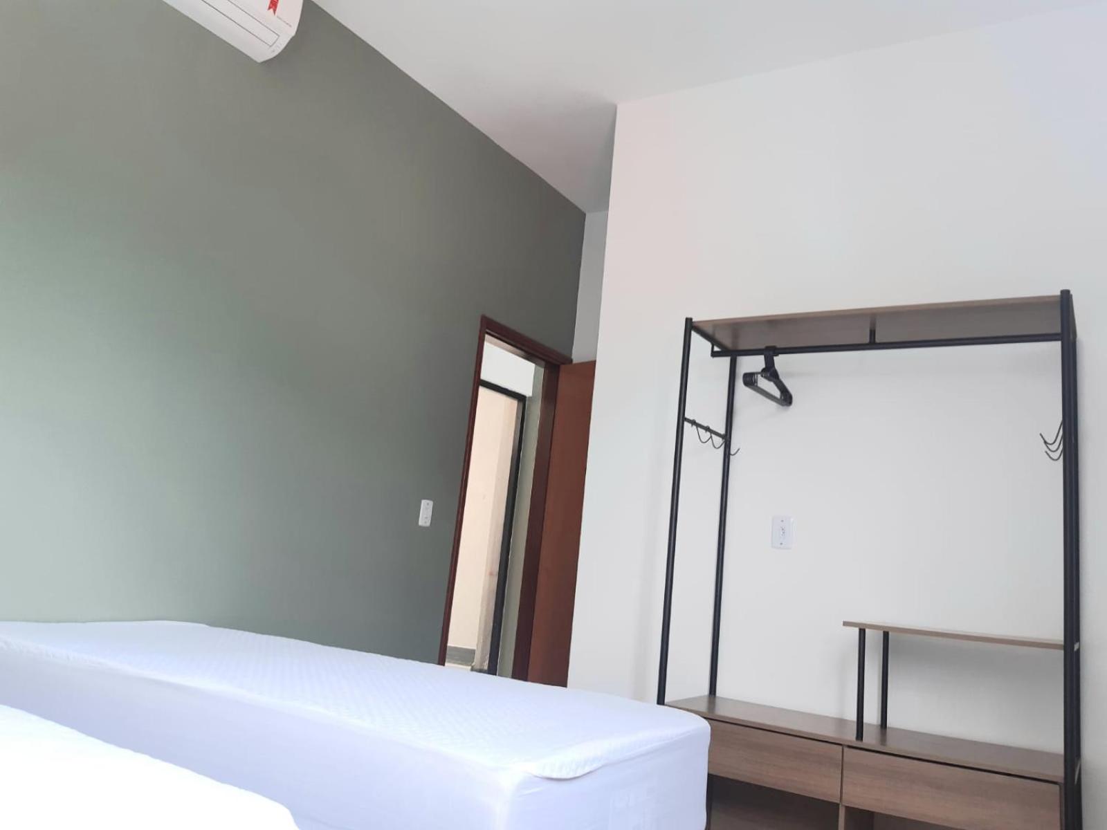 Sobrado 2 com Jacuzi e Churrasqueira