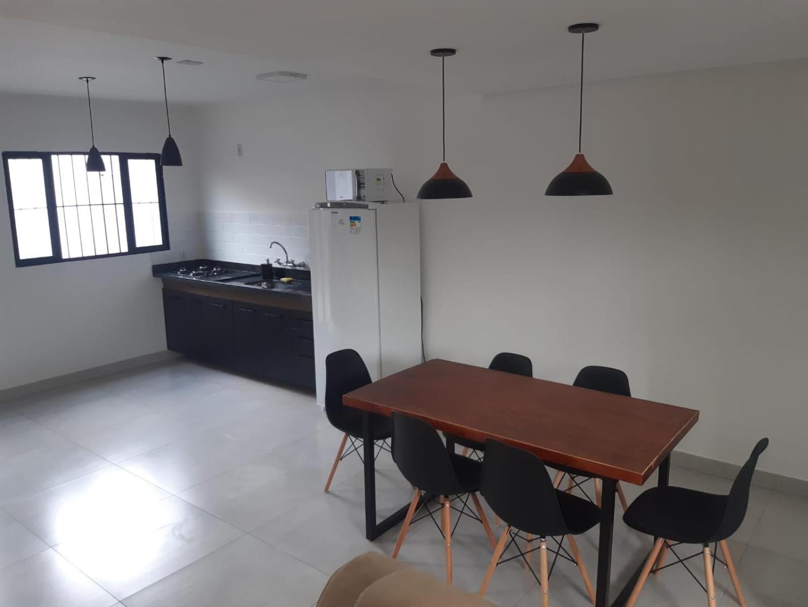 Sobrado 2 com Jacuzi e Churrasqueira