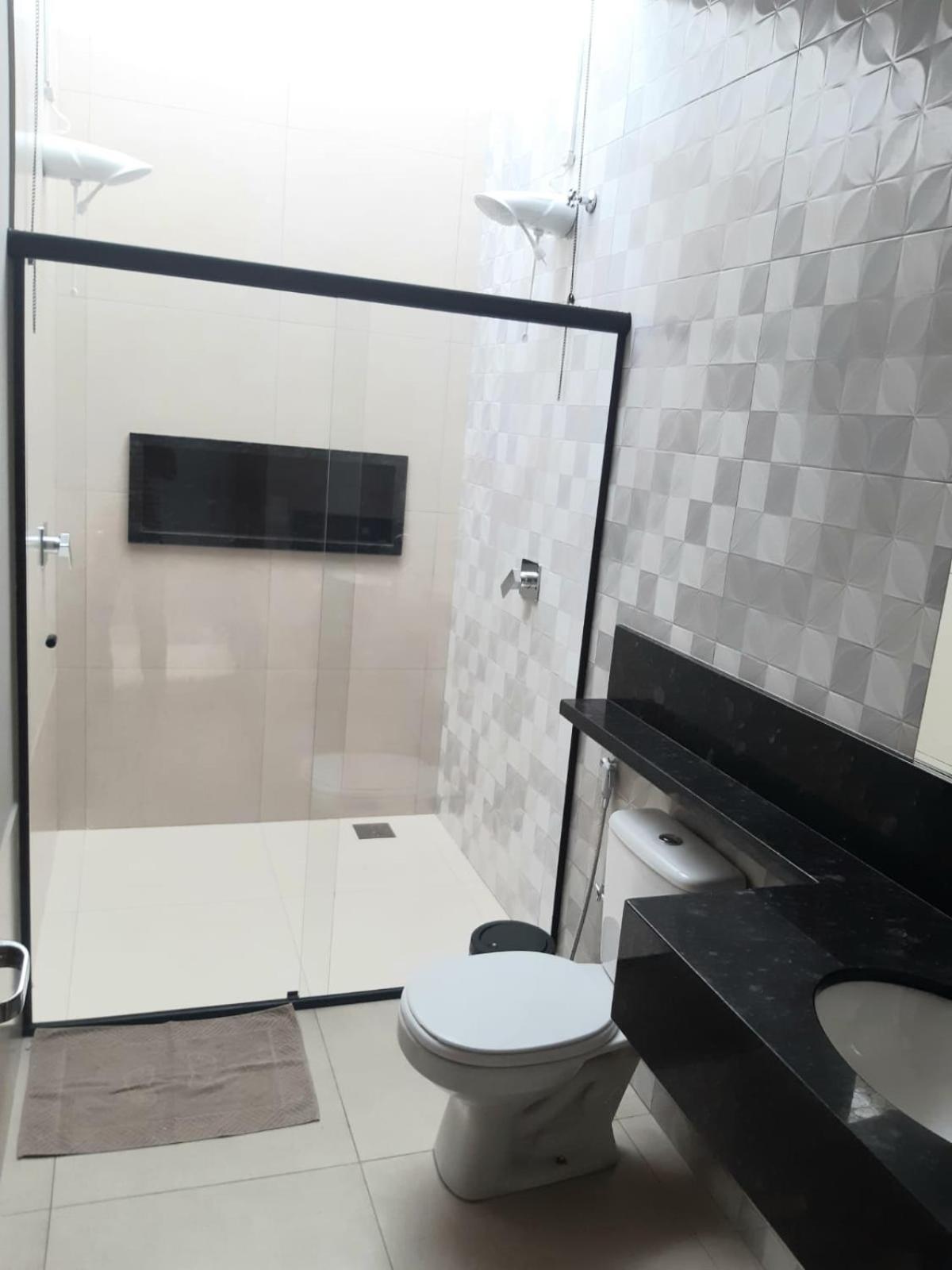 Sobrado 2 com Jacuzi e Churrasqueira