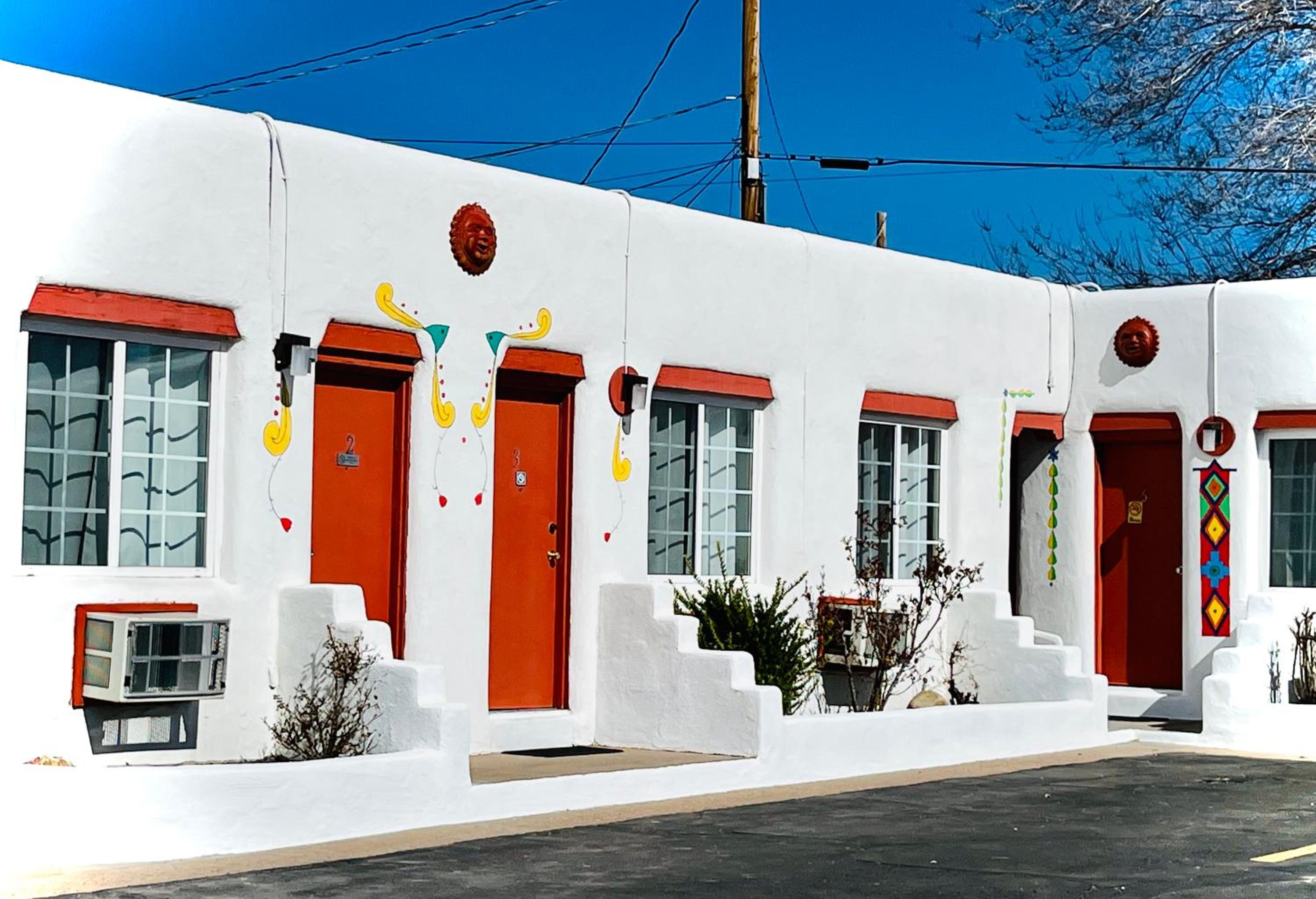 Cottonwood Court Motel