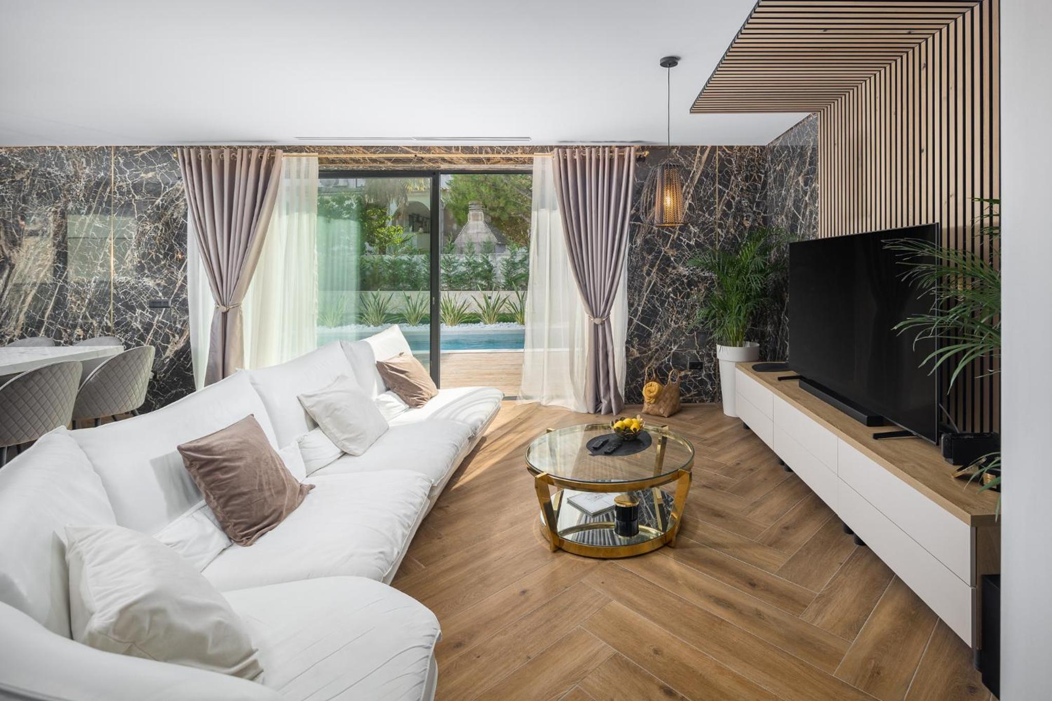 Villa Golden Shine view 2