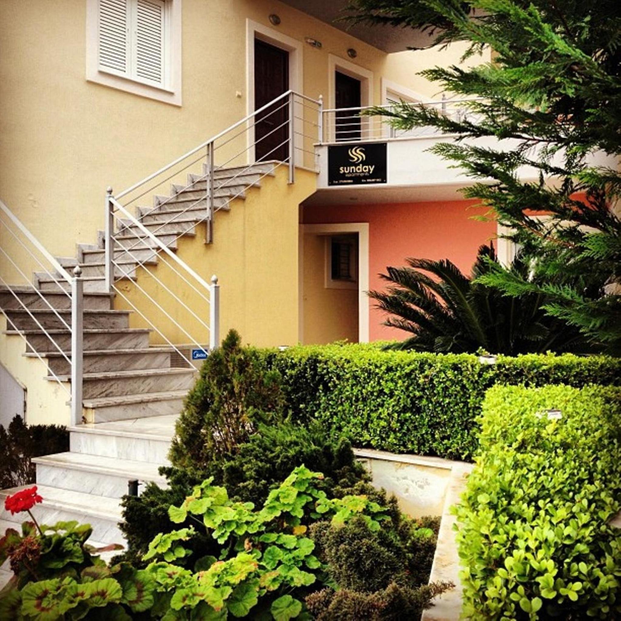 Hotel Sunday Apartments - Image 1