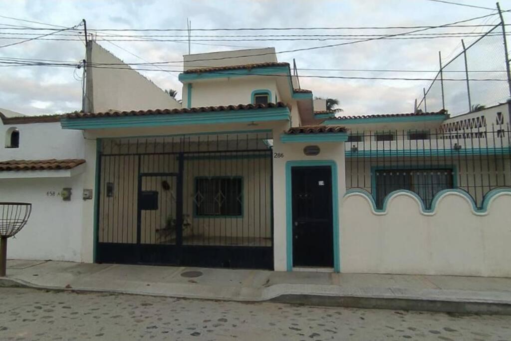 Casa Las Palmas Barra de Navidad, Jalisco. view 2