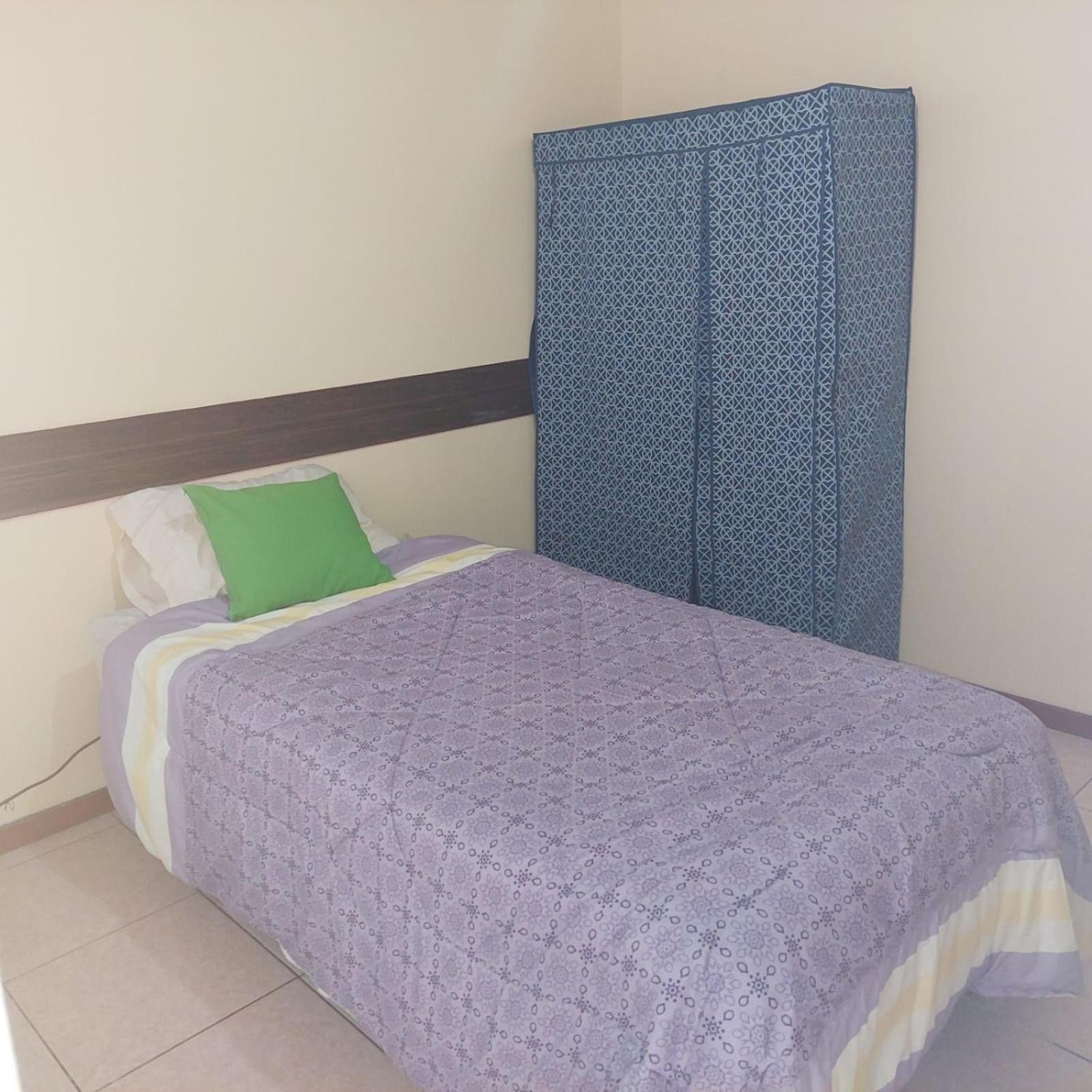Casa Sarita - Cerca del Juan Castro, hospital y tribunales