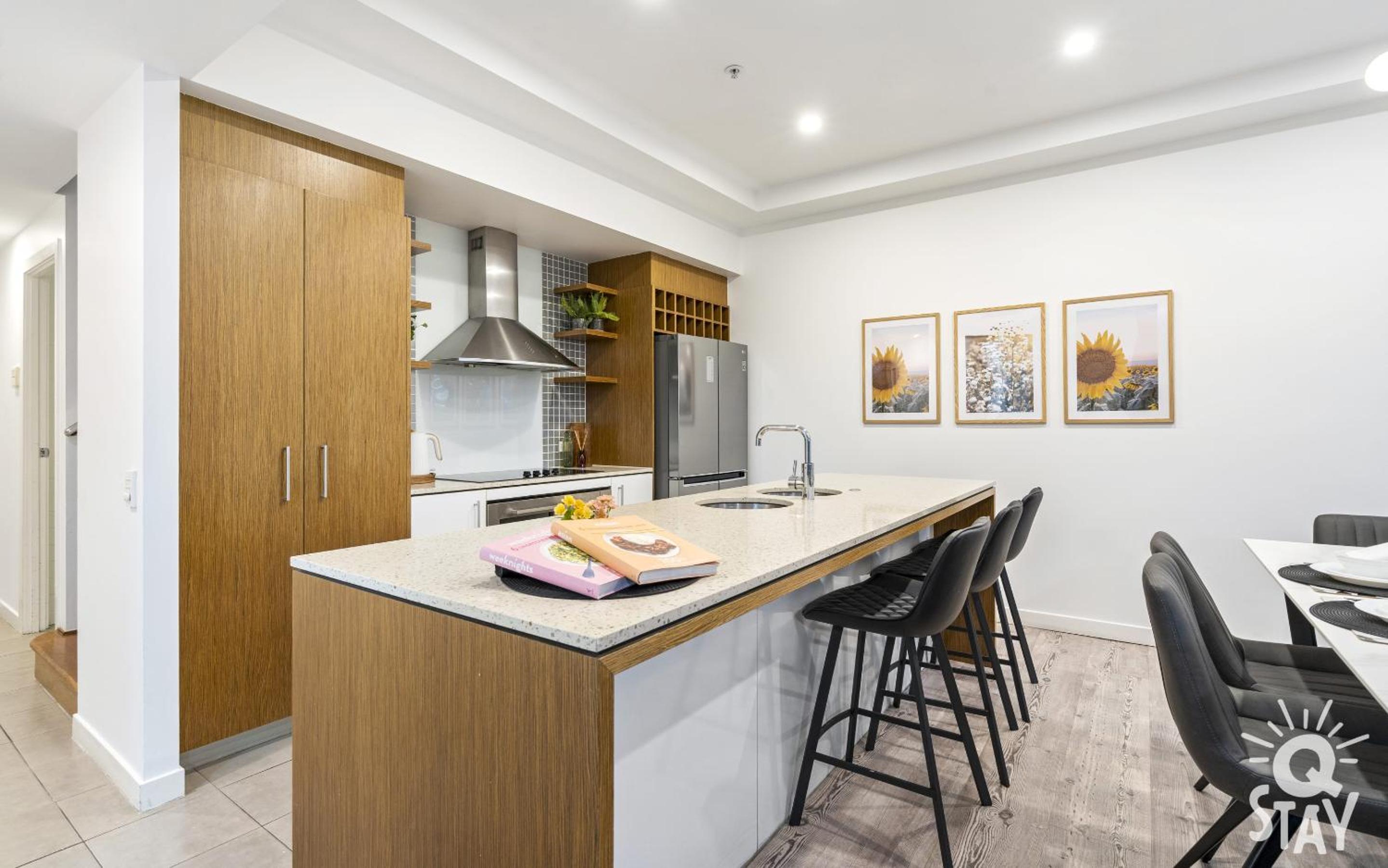 Wings Apartments - Q Stay