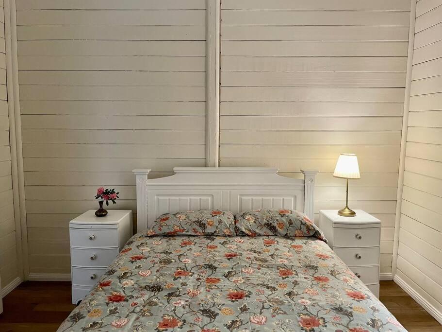 Taree CBD cottage apartments