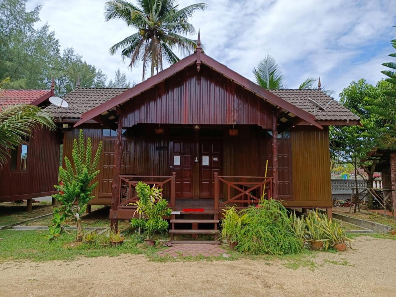 Bayu Beach Penarek