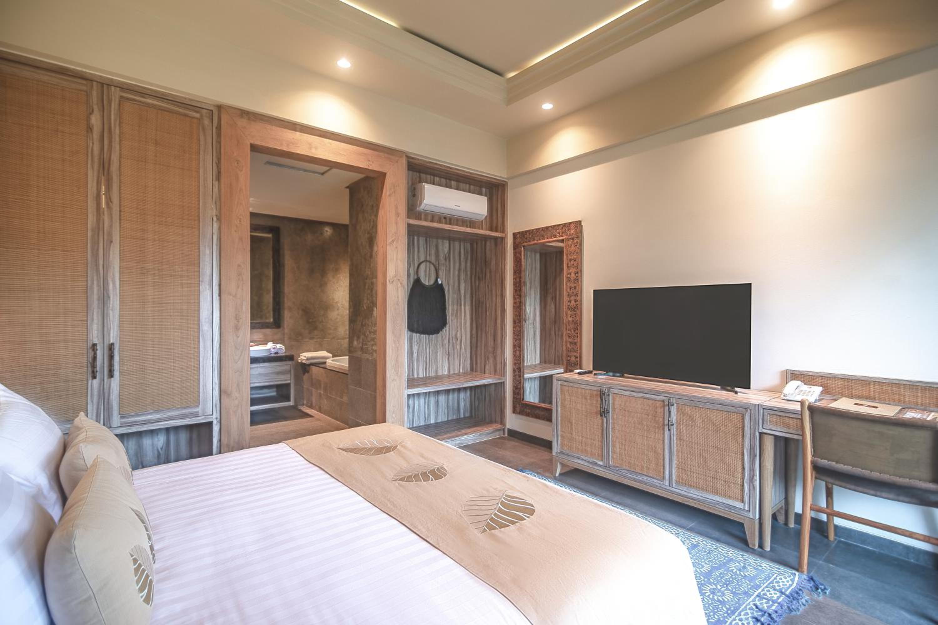 Daun Lebar Villas