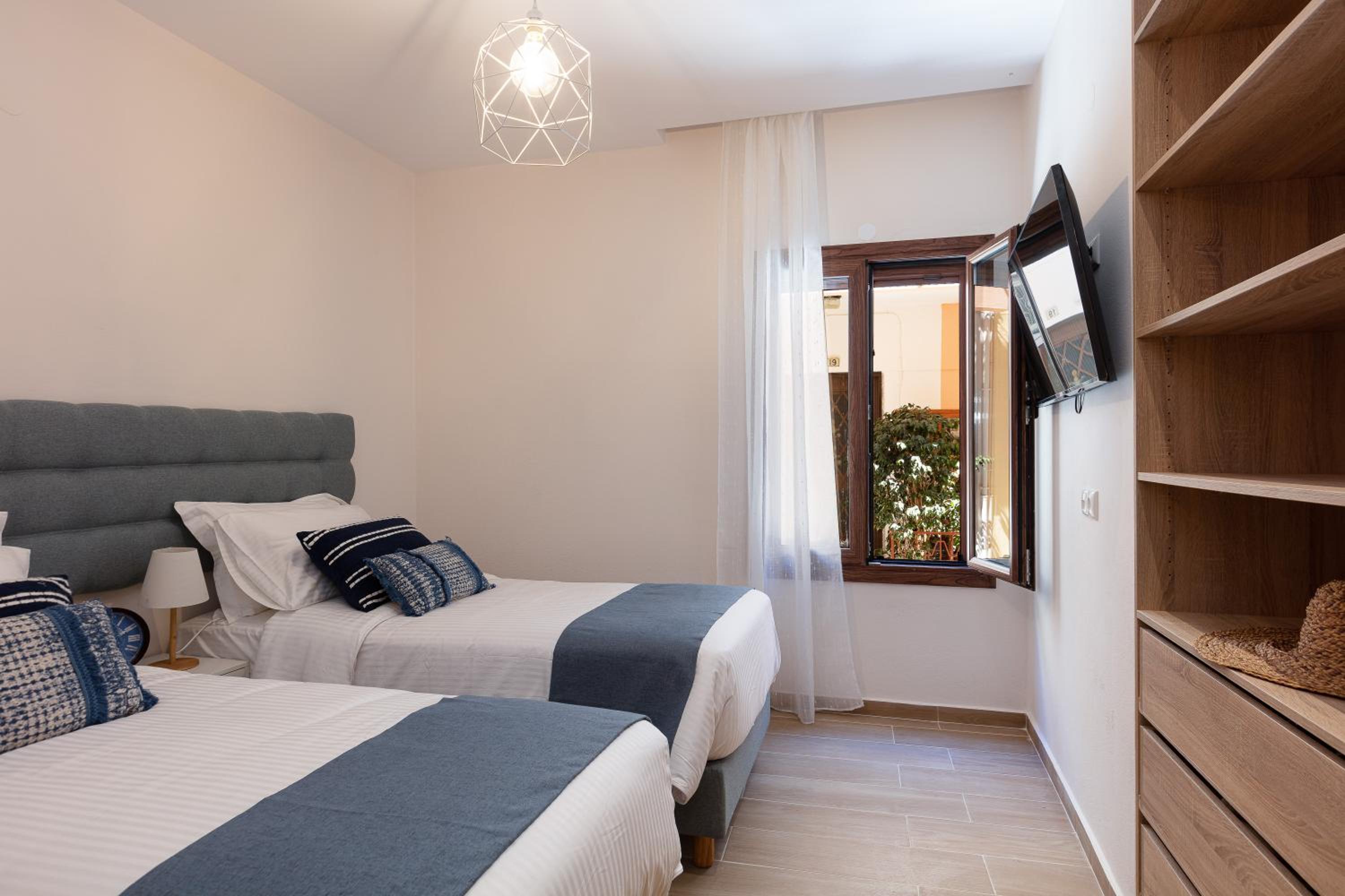 The Old Town Gem photo 5