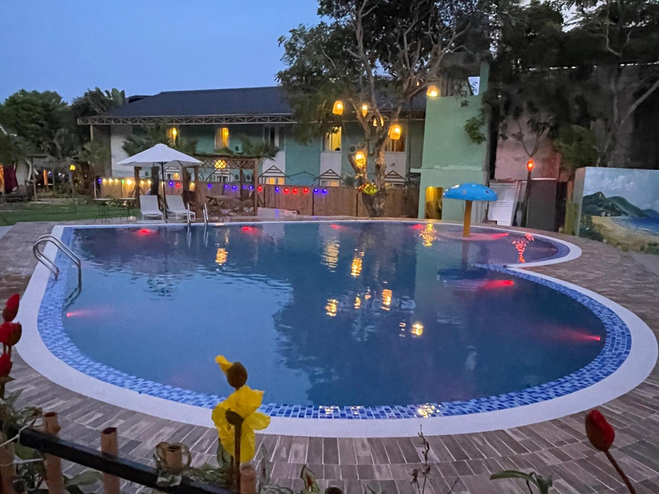 Minh Chau Beach Resort view 2