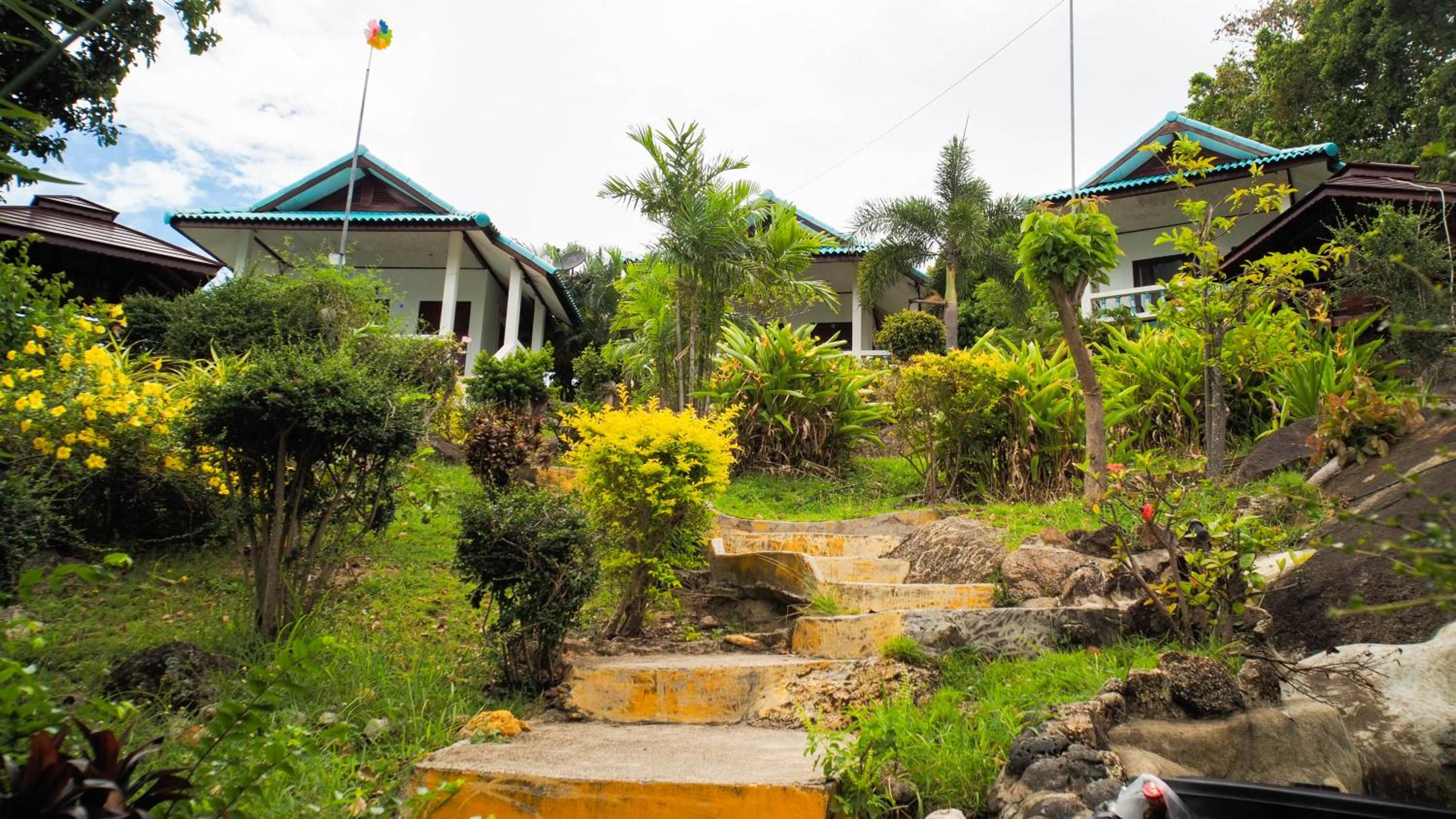 Dragon Hut Resort