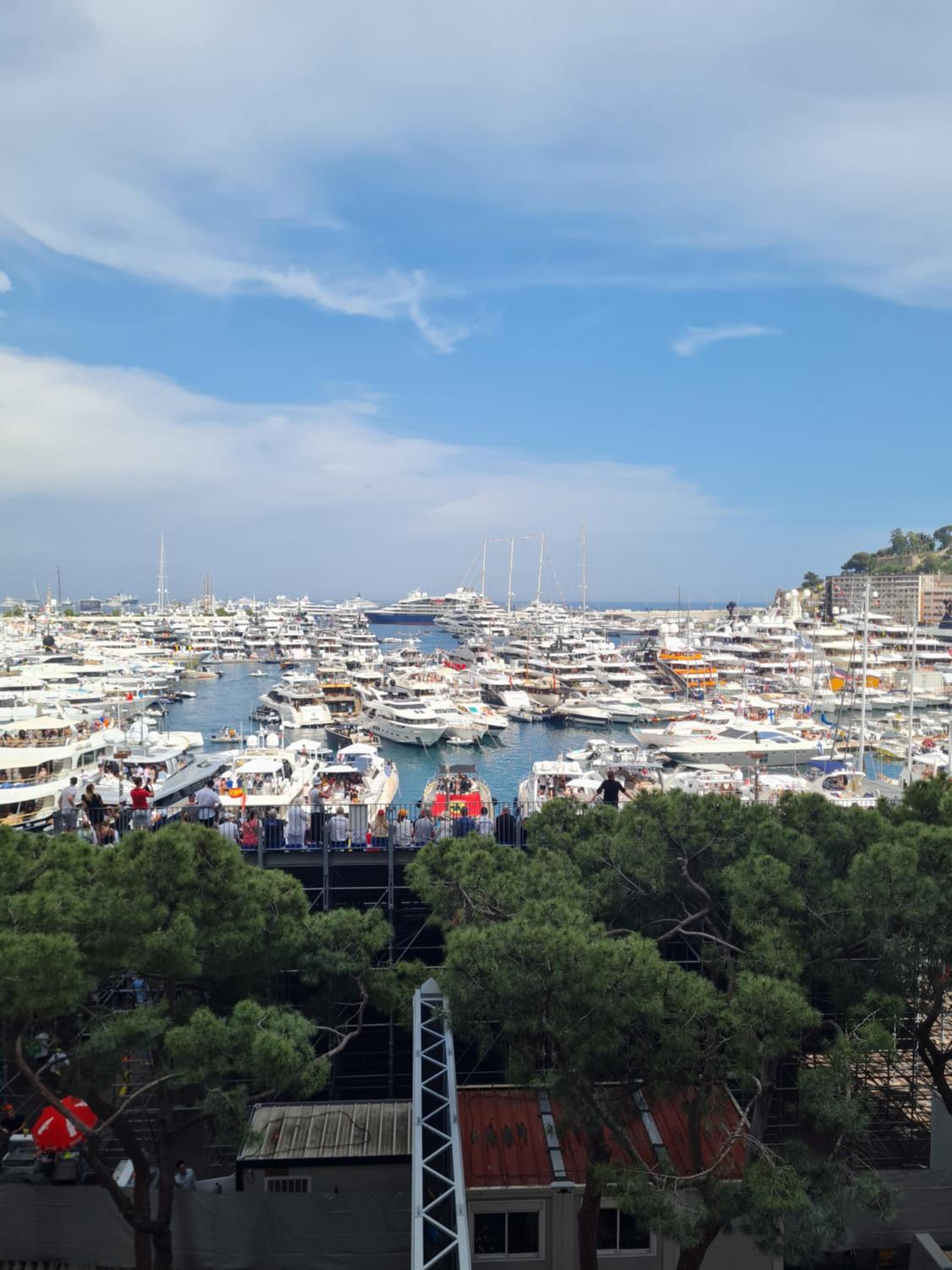 Luxurious accommodation on the Grand Prix track view 5