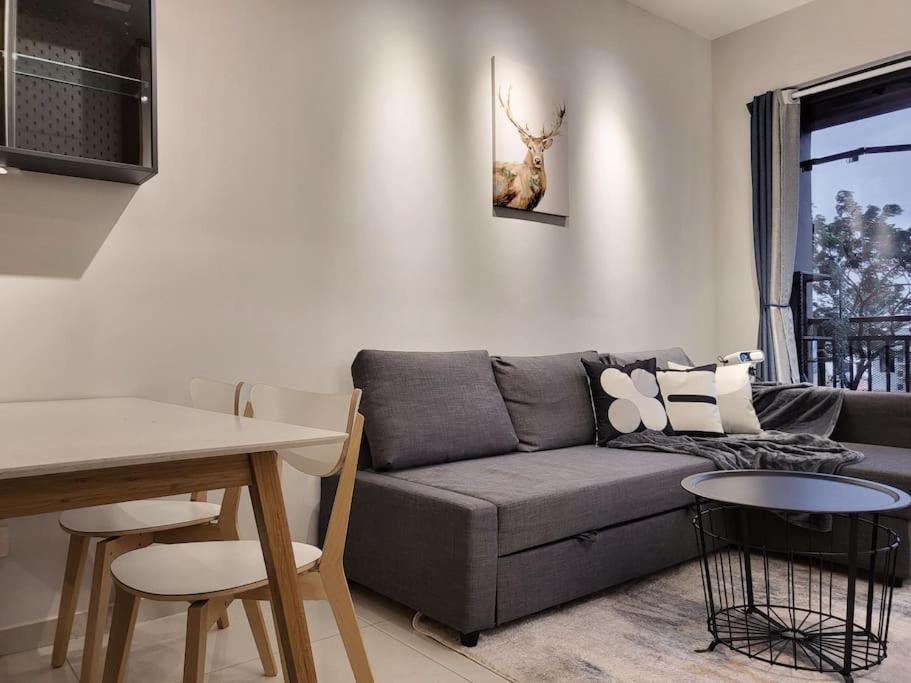Luxury Private Cinema Experience - Free parking