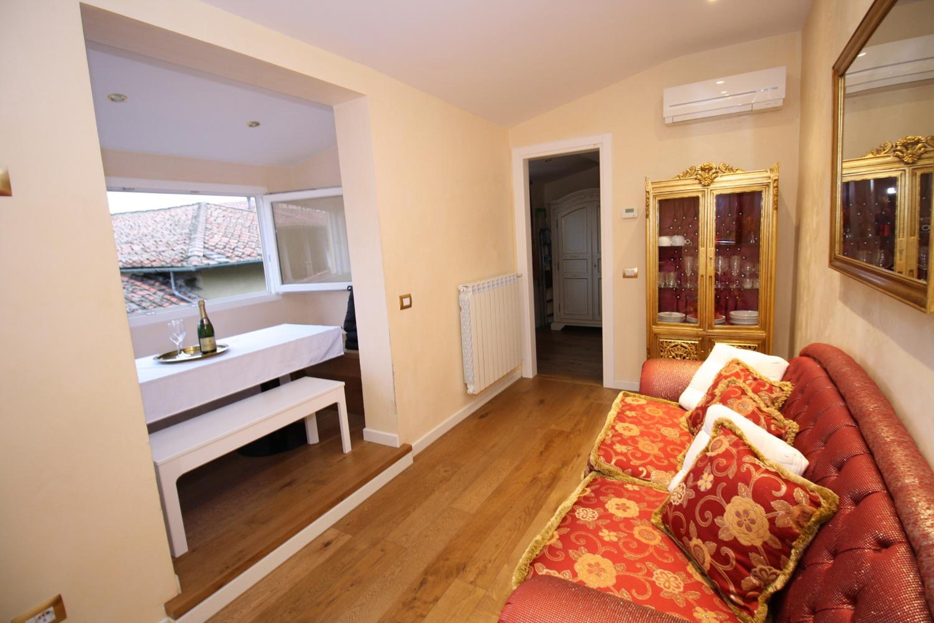 HomEdoApartments Deluxe Terme suite
