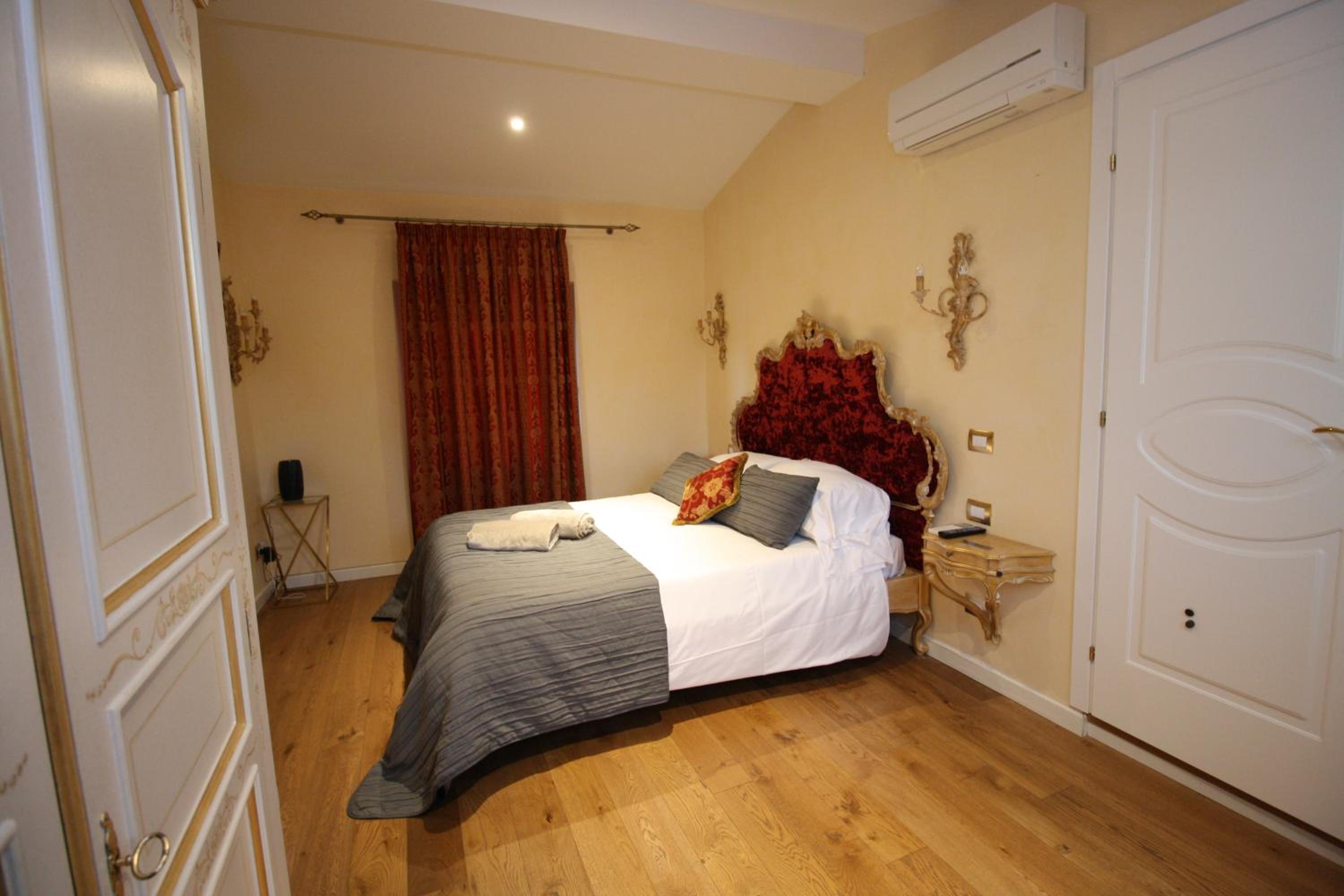 HomEdoApartments Deluxe Terme suite