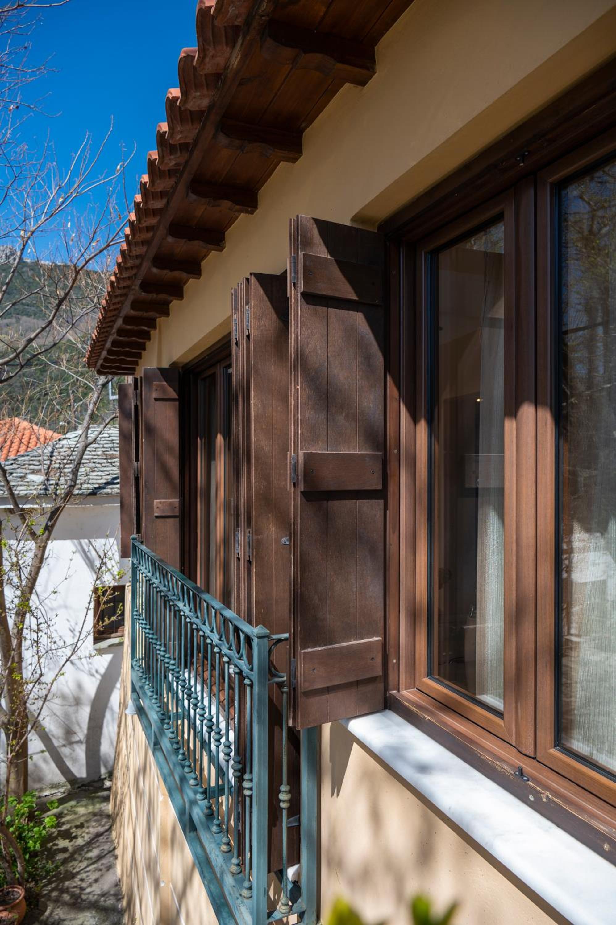 Stamoulis' house view 2