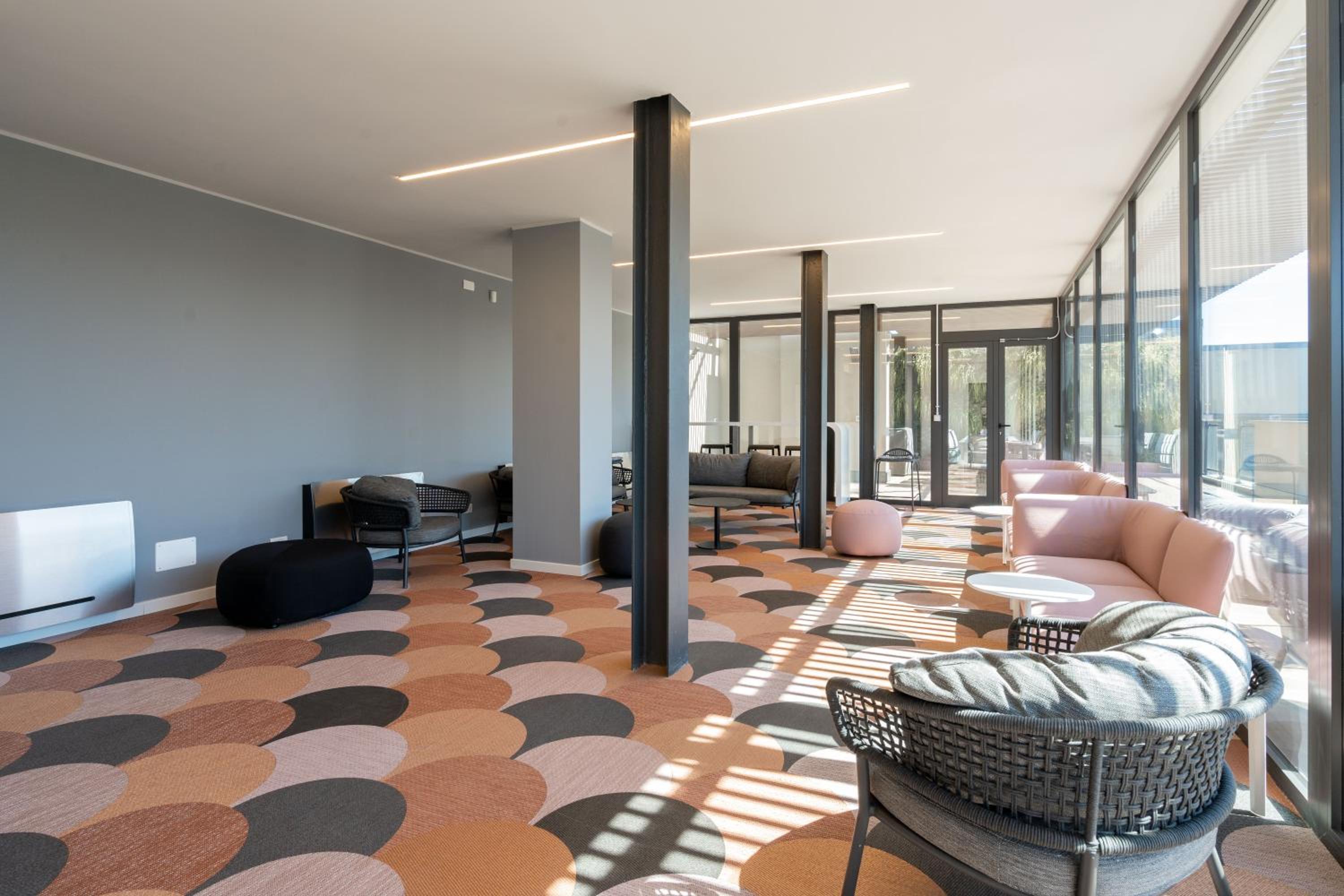 AureaLiving - Trastevere Suite with Rooftop & Gym, Your place in Rome