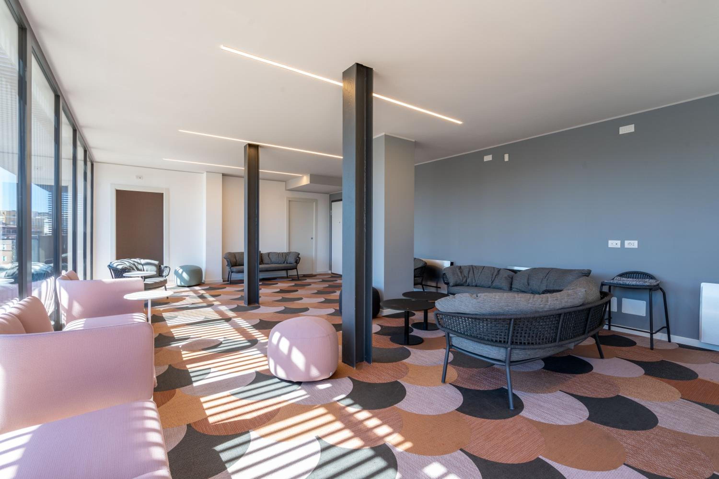 AureaLiving - Trastevere Suite with Rooftop & Gym, Your place in Rome