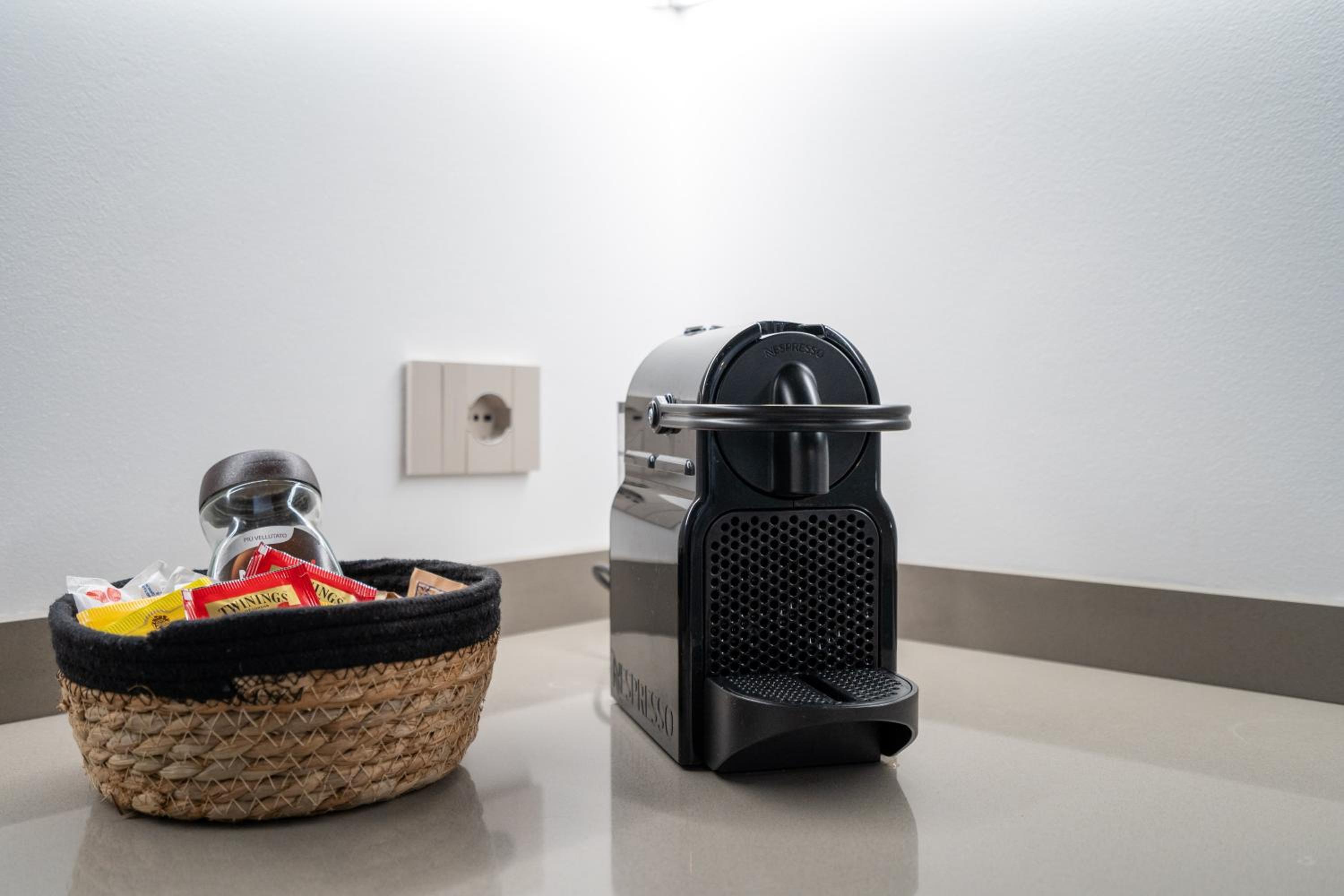 AureaLiving - Trastevere Suite with Rooftop & Gym, Your place in Rome