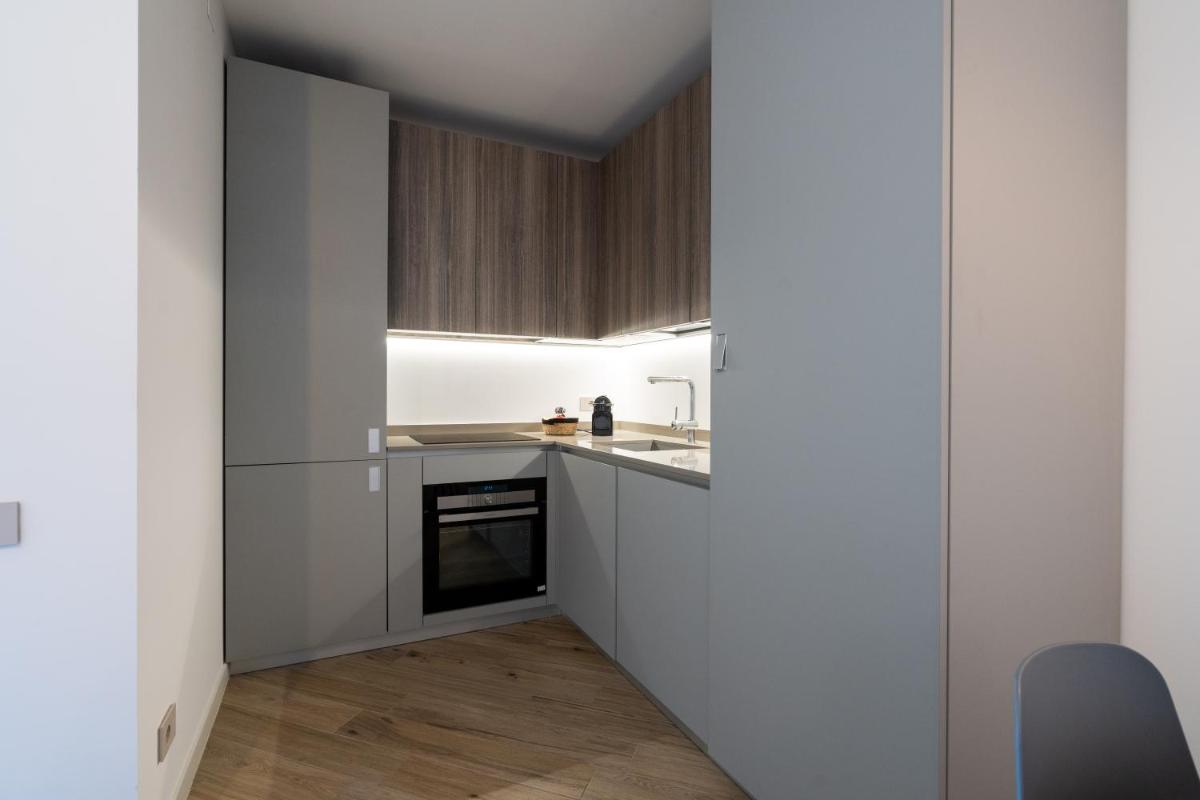 AureaLiving - Trastevere Suite with Rooftop & Gym, Your place in Rome