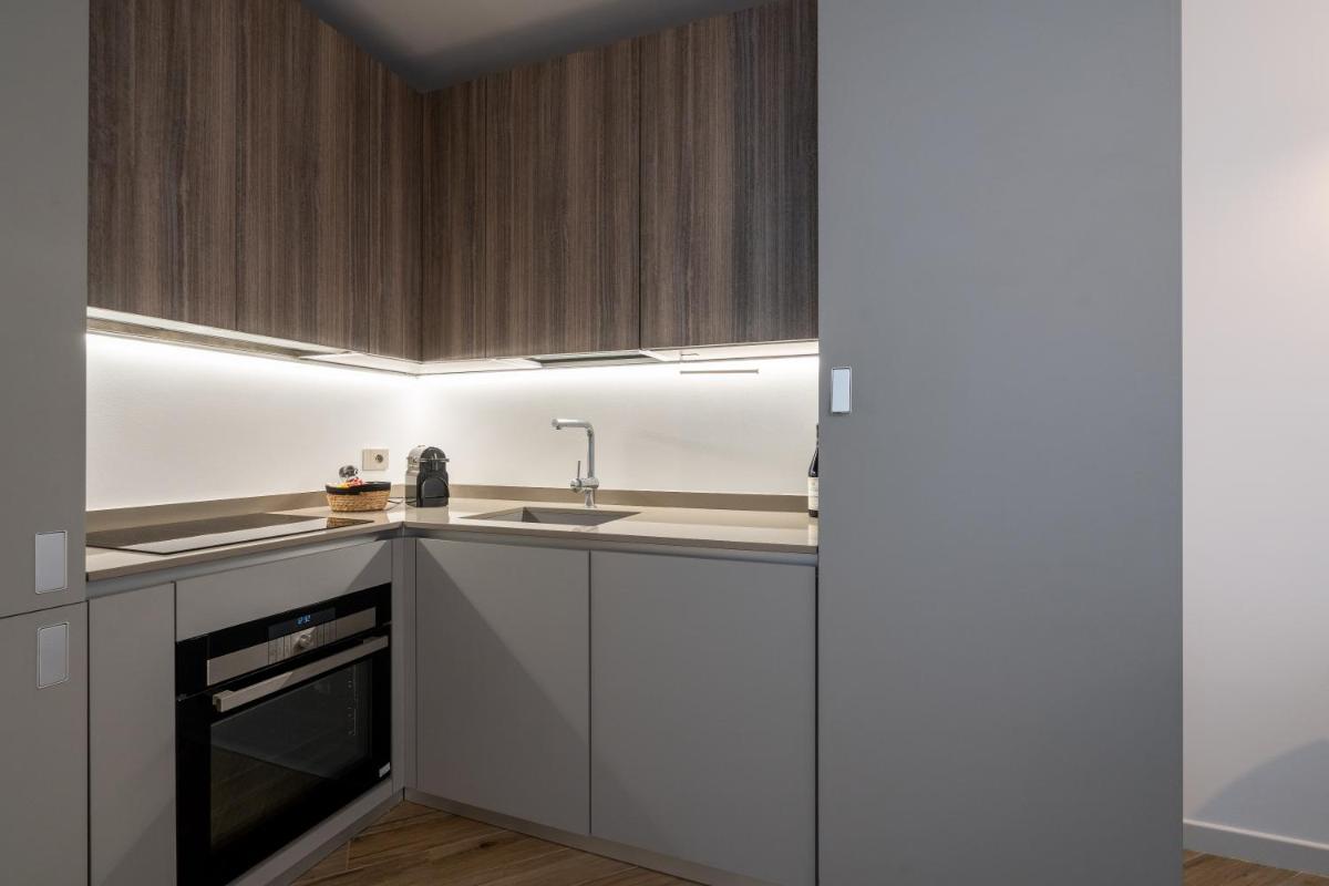 AureaLiving - Trastevere Suite with Rooftop & Gym, Your place in Rome
